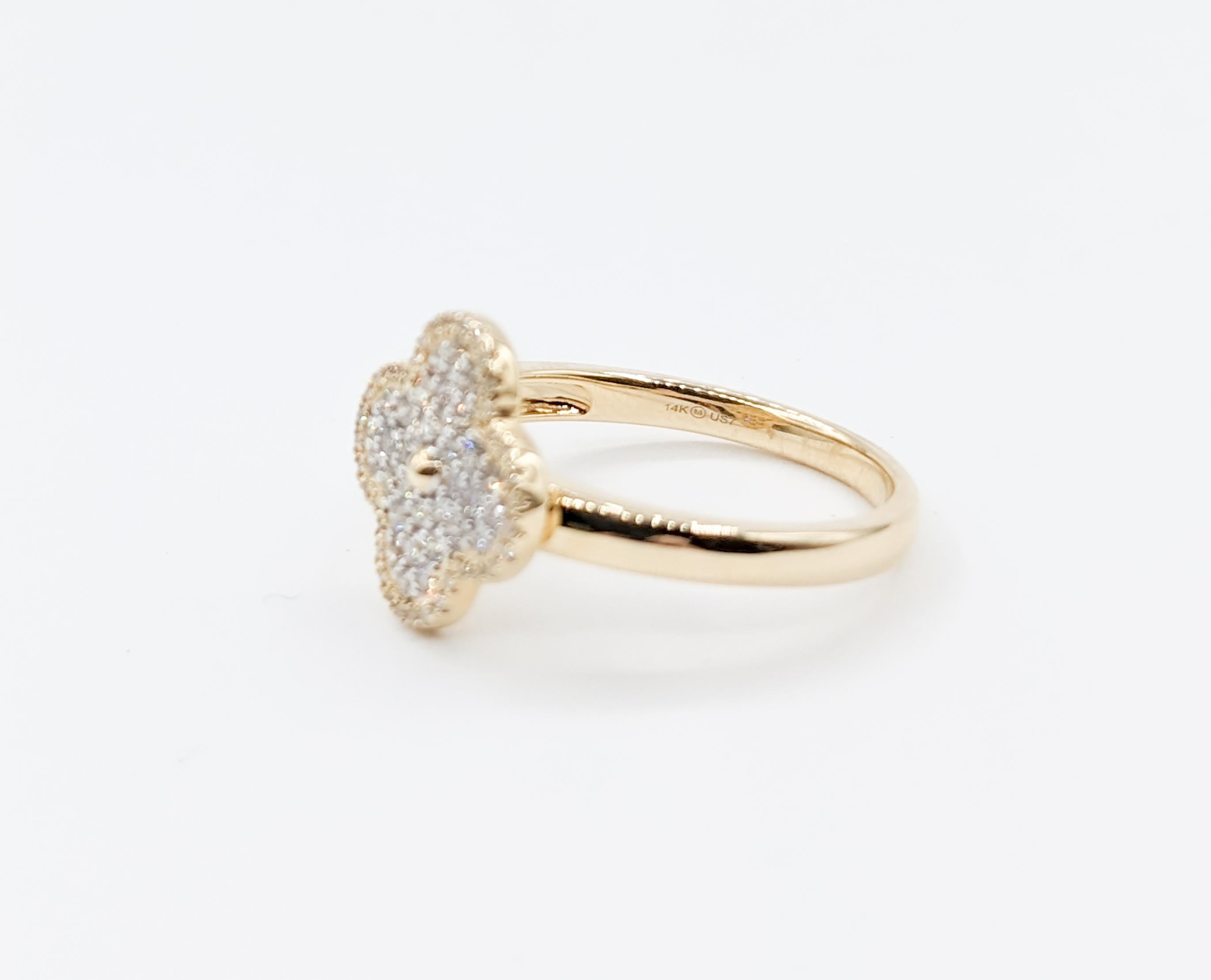 Gelbgold-Diamantring mit Quatrefoil im Zustand „Neu“ in Bloomington, MN