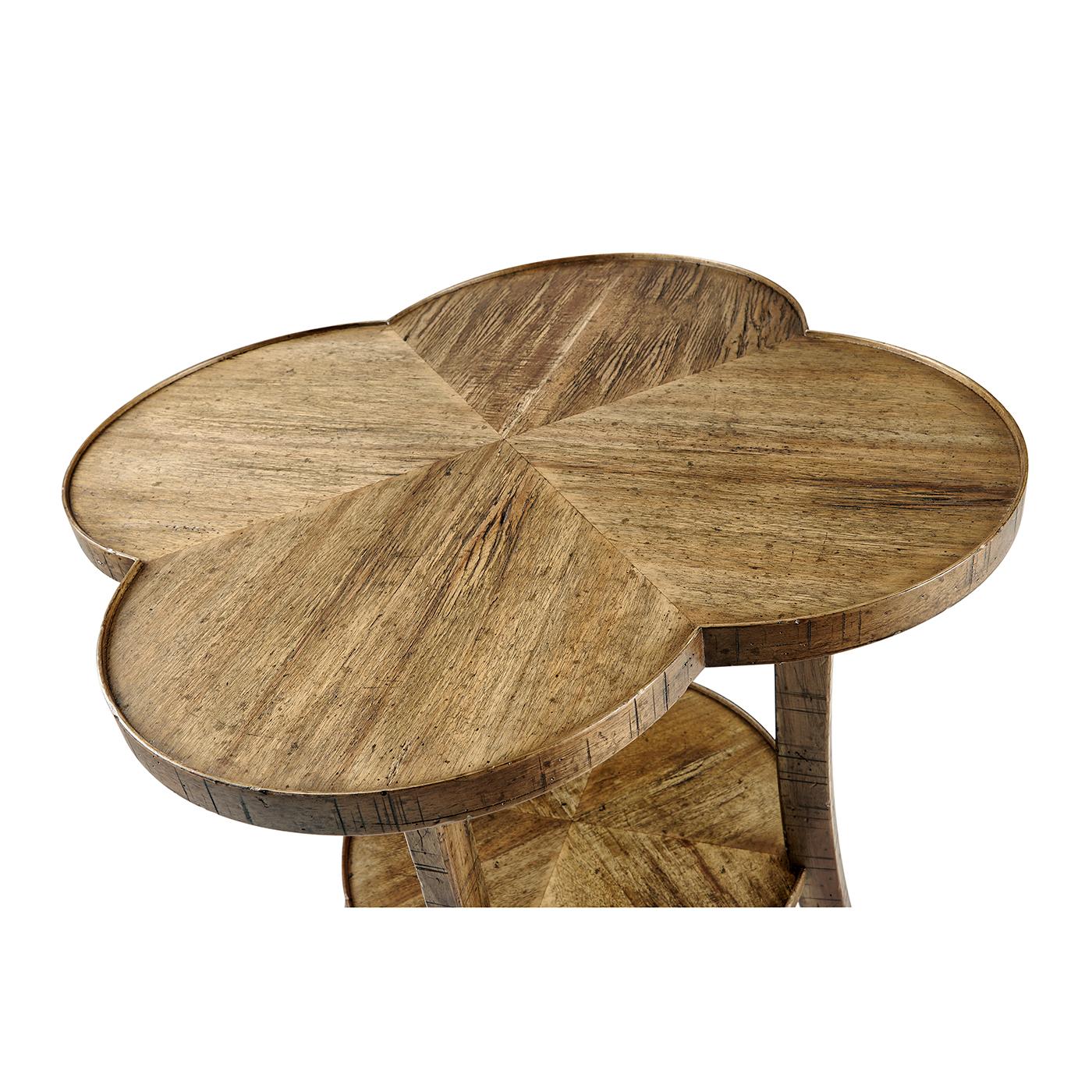 Vietnamita Tavolino Quatrefoil French Country - Marrone medio in vendita