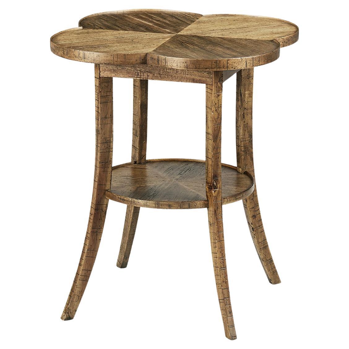 Tavolino Quatrefoil French Country - Marrone medio in vendita