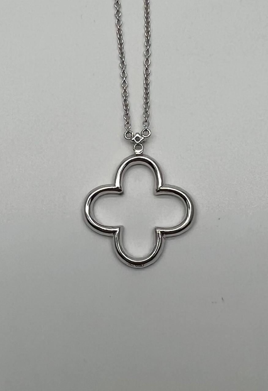 Mixed Cut Quatrefoil Lucky Alhambra Clover Diamonds Halo Motif White Gold Pendant Necklace For Sale