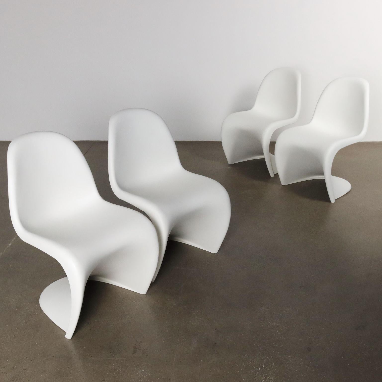 Vier 'Panton Chairs' von Verner Panton für Vitra weiß 80-90er Jahre (Moderne der Mitte des Jahrhunderts) im Angebot