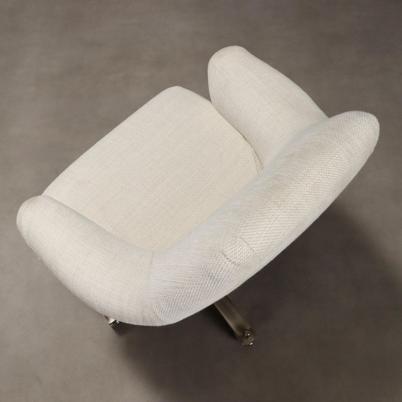 Quattro Poltrone 'Dolly' Formanova anni 60-70 in tessuto bianco in vendita 1