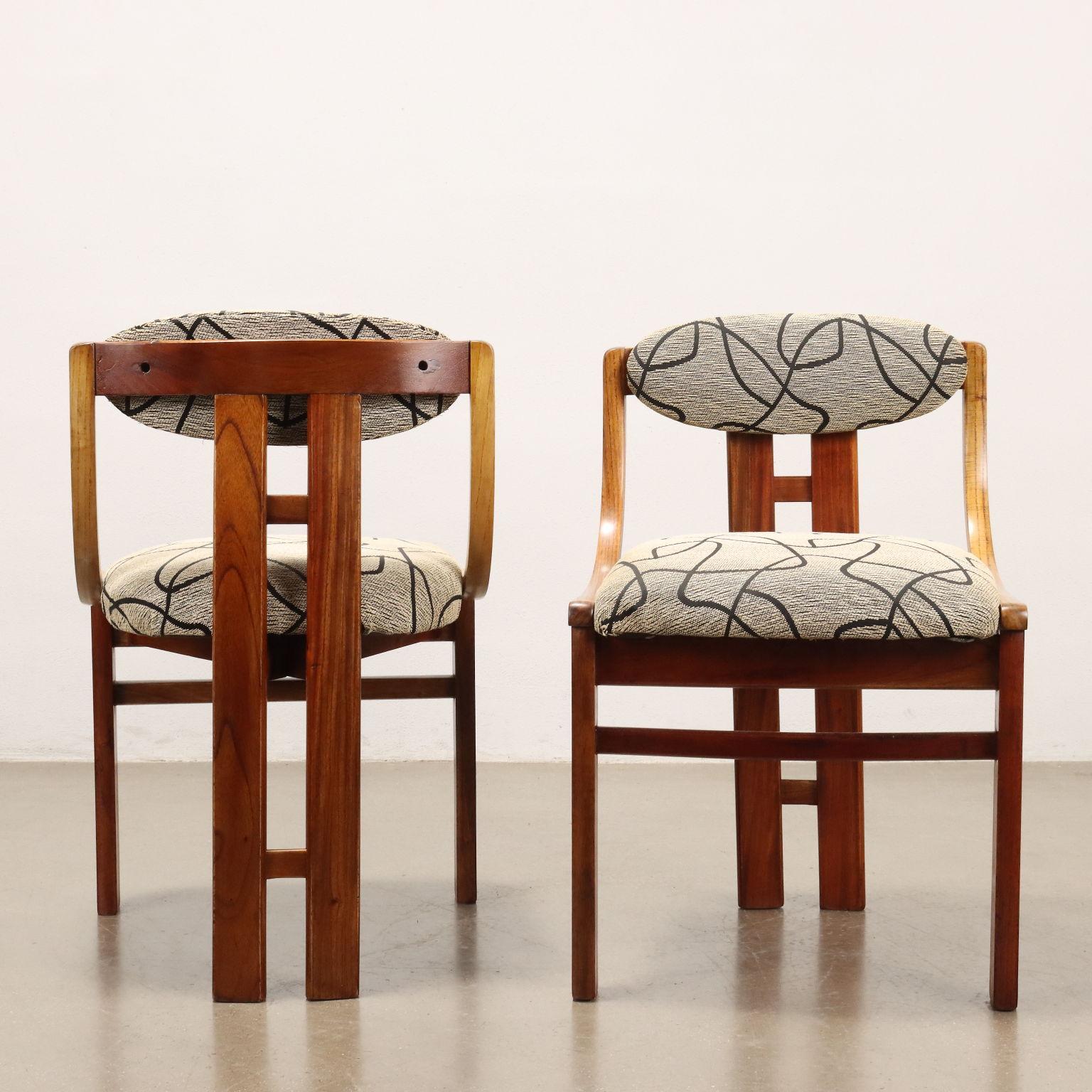 Mid-Century Modern Quatre chaises argentines 1960 en vente