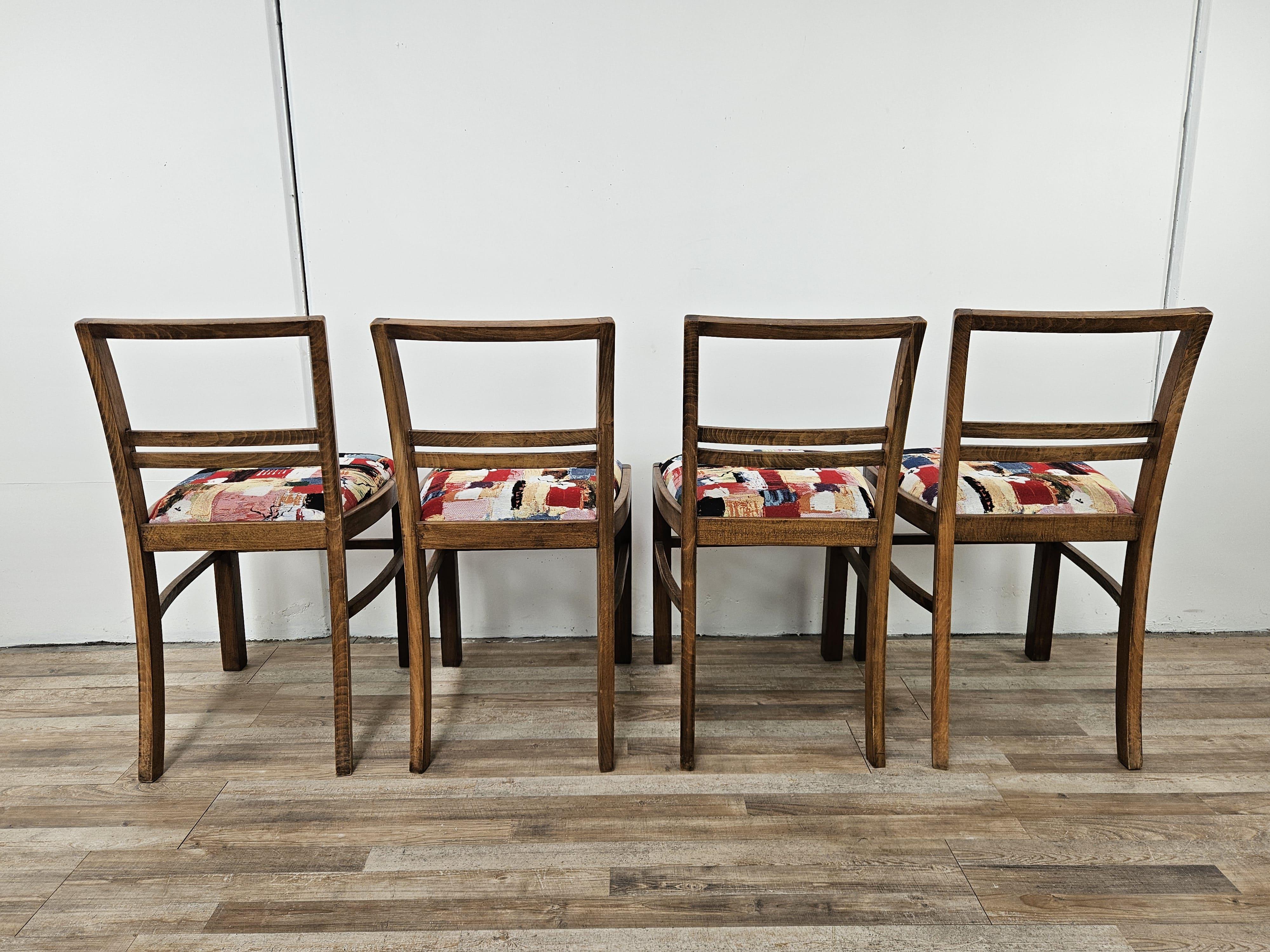 Art Deco Quattro sedie Art Decò in noce per sala da pranzo, 1940