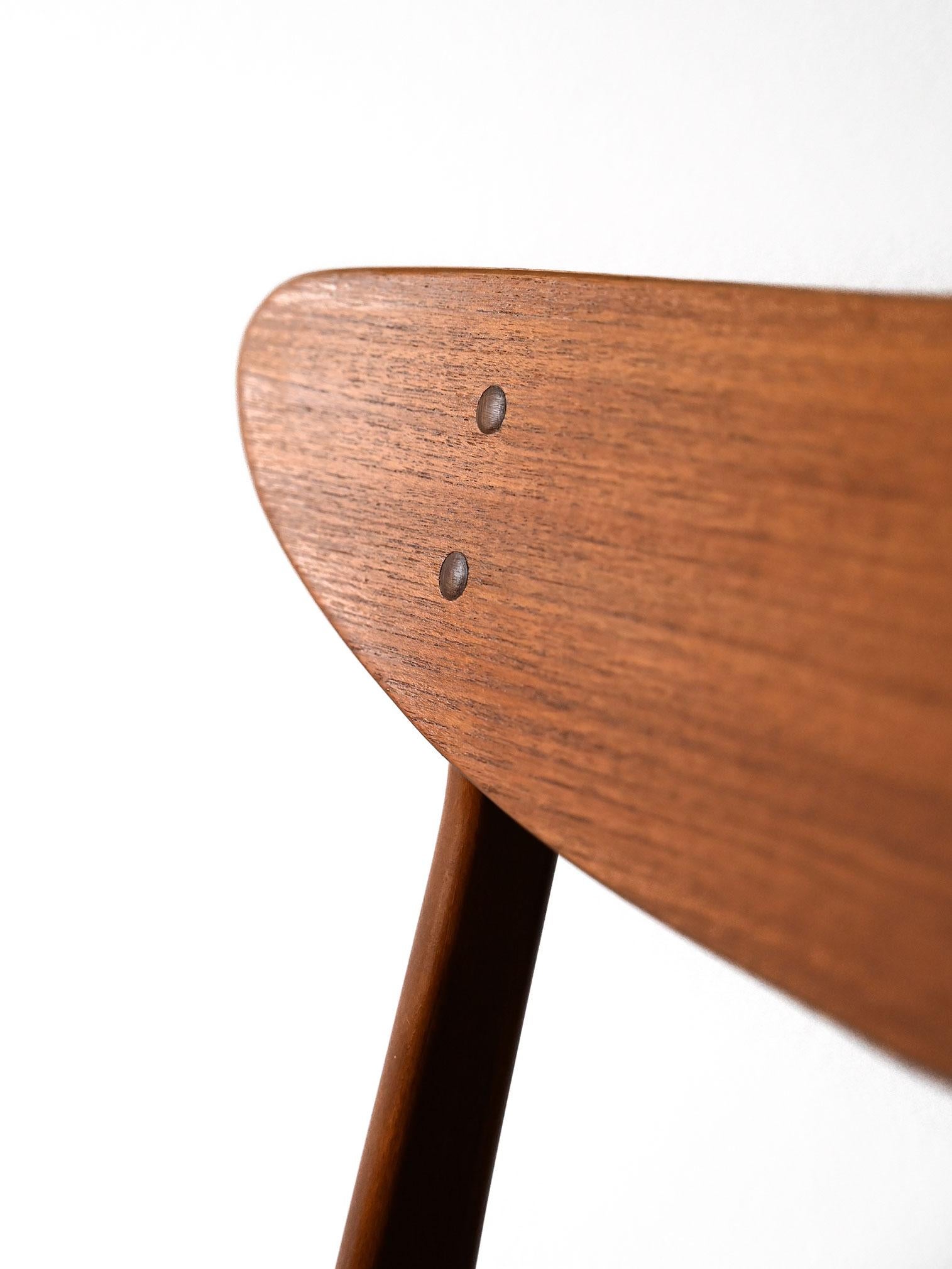 Quatre chaises vintage danoises en teck Farstrup en vente 1