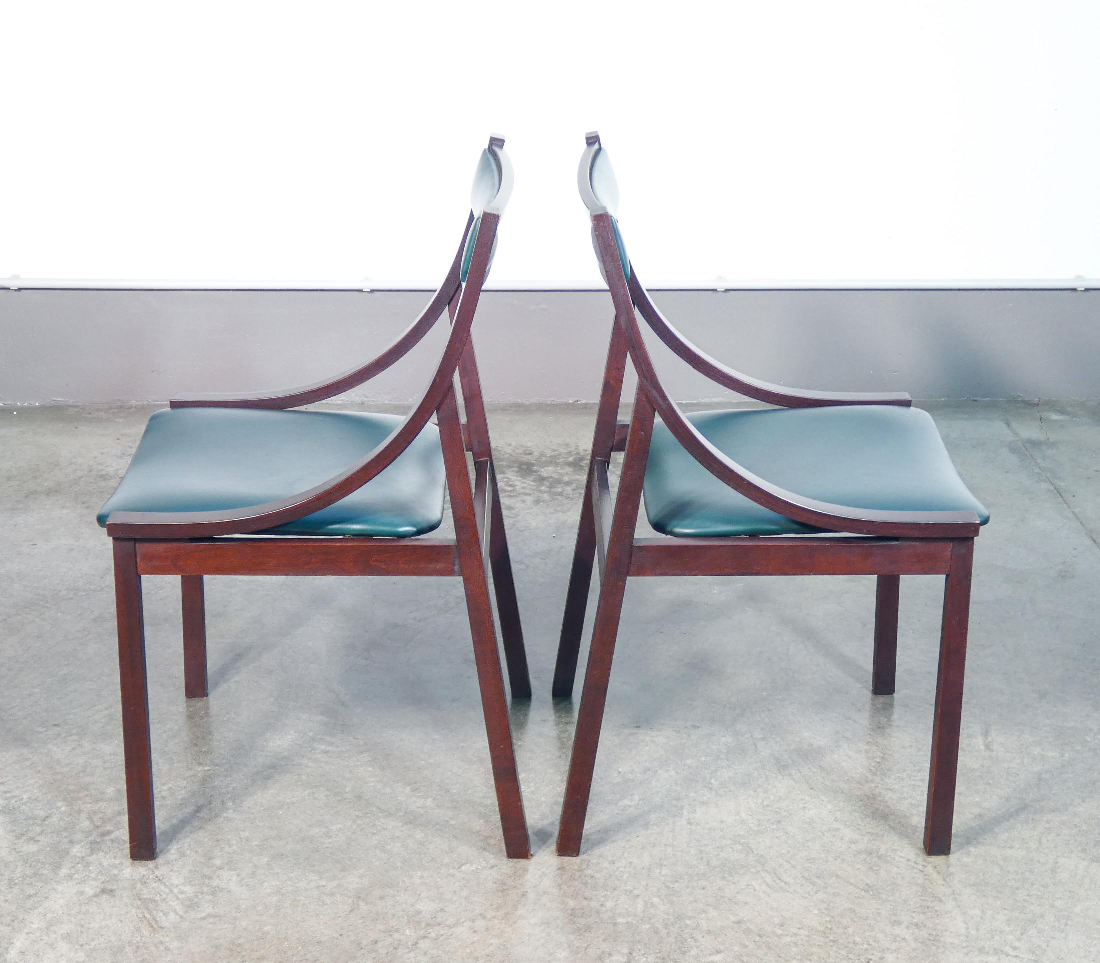 Vier Stühle, entworfen von Carlo DE CARLI für SORMANI. Italien, 1960er Jahre im Angebot 4