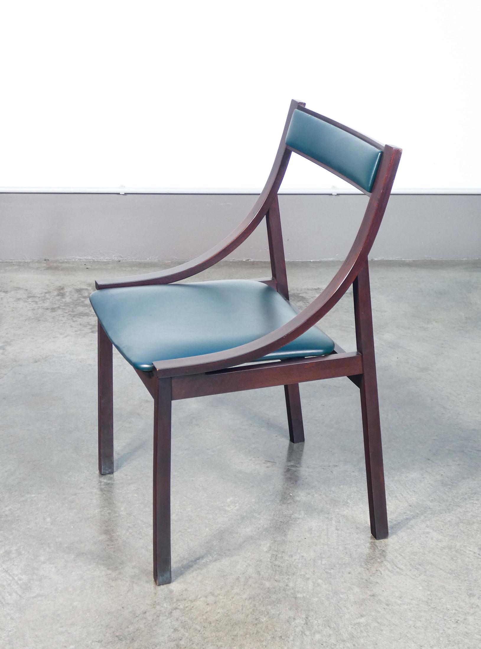 Four chairs designed by Carlo DE CARLI for SORMANI. Italy, 1960s In Good Condition For Sale In Torino, IT