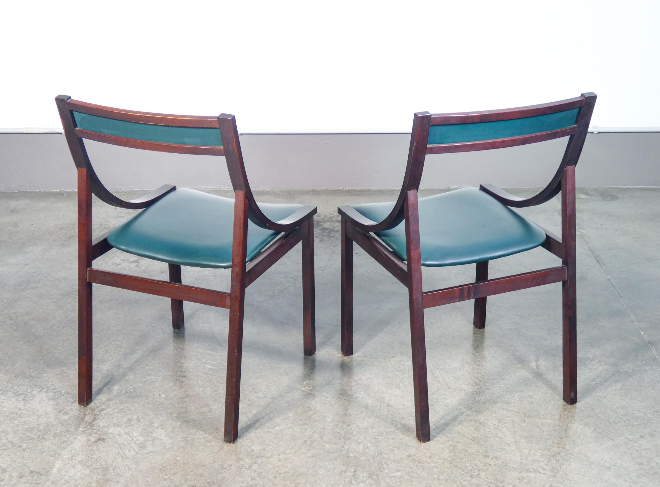 Vier Stühle, entworfen von Carlo DE CARLI für SORMANI. Italien, 1960er Jahre im Angebot 3