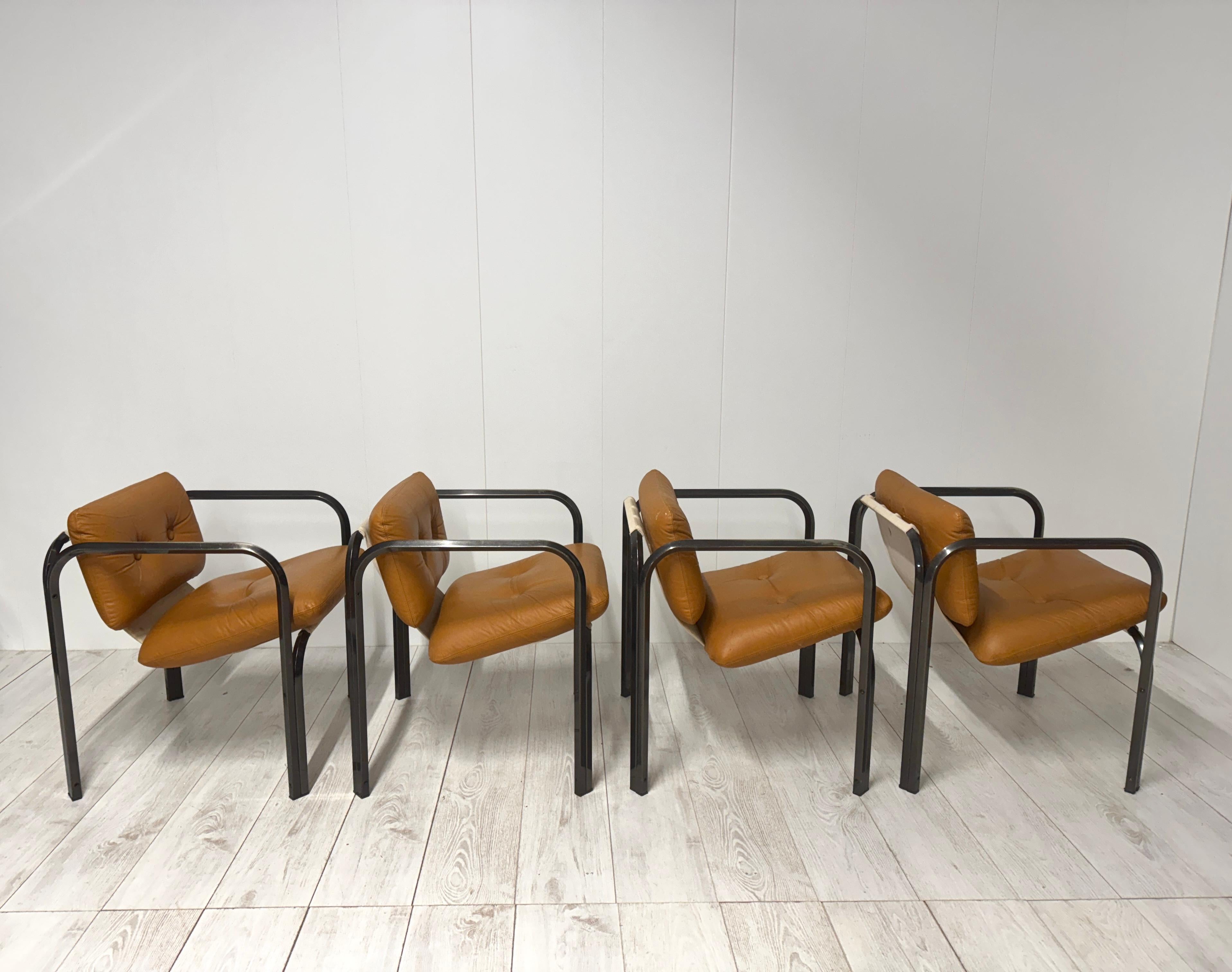 Four leather chairs,  prod. Italian, 1970s For Sale 8