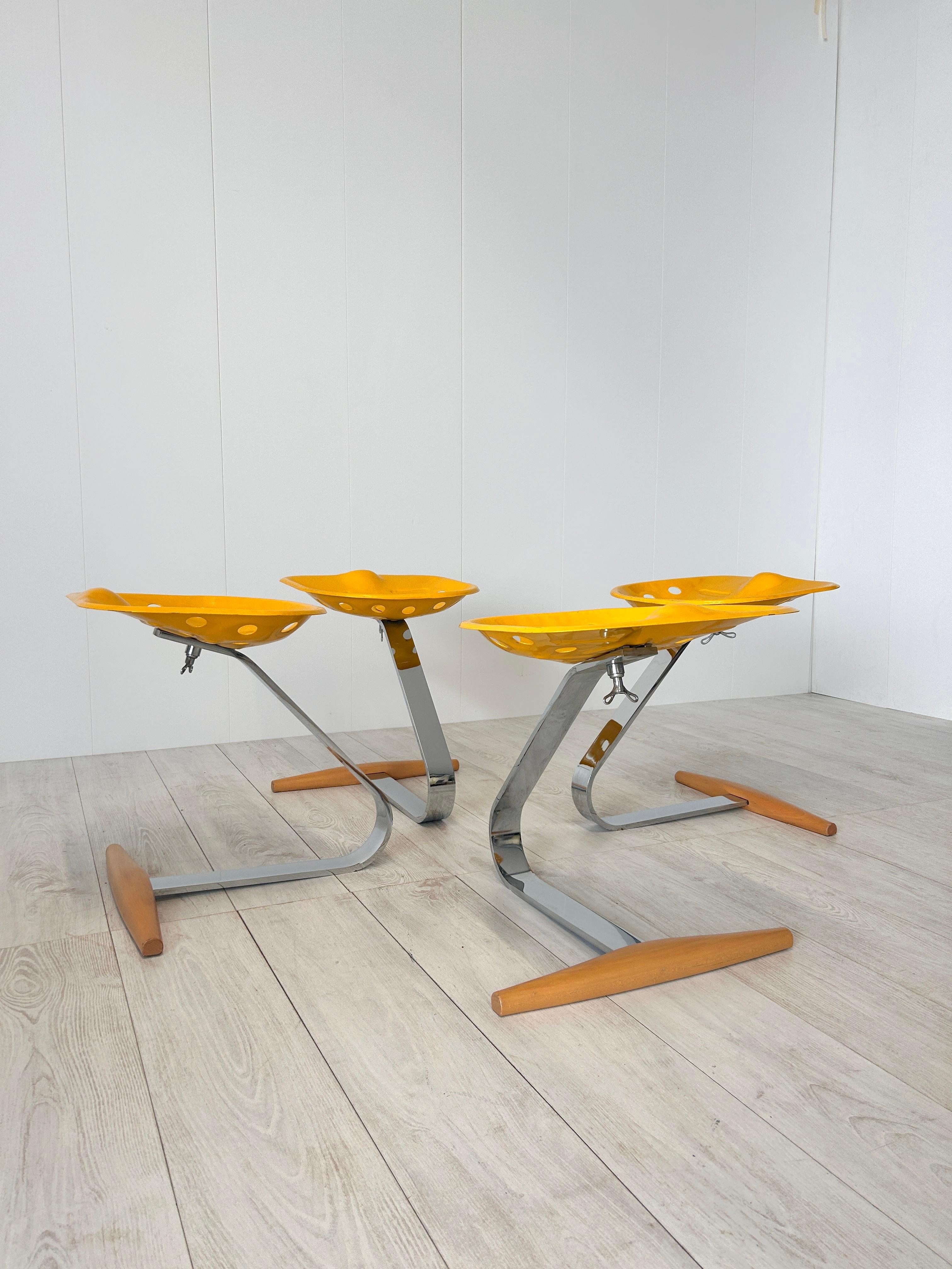Italian Quattro sgabelli mod. Mezzadro, Achille e Pier Giacomo Castiglioni, Zanotta, '70