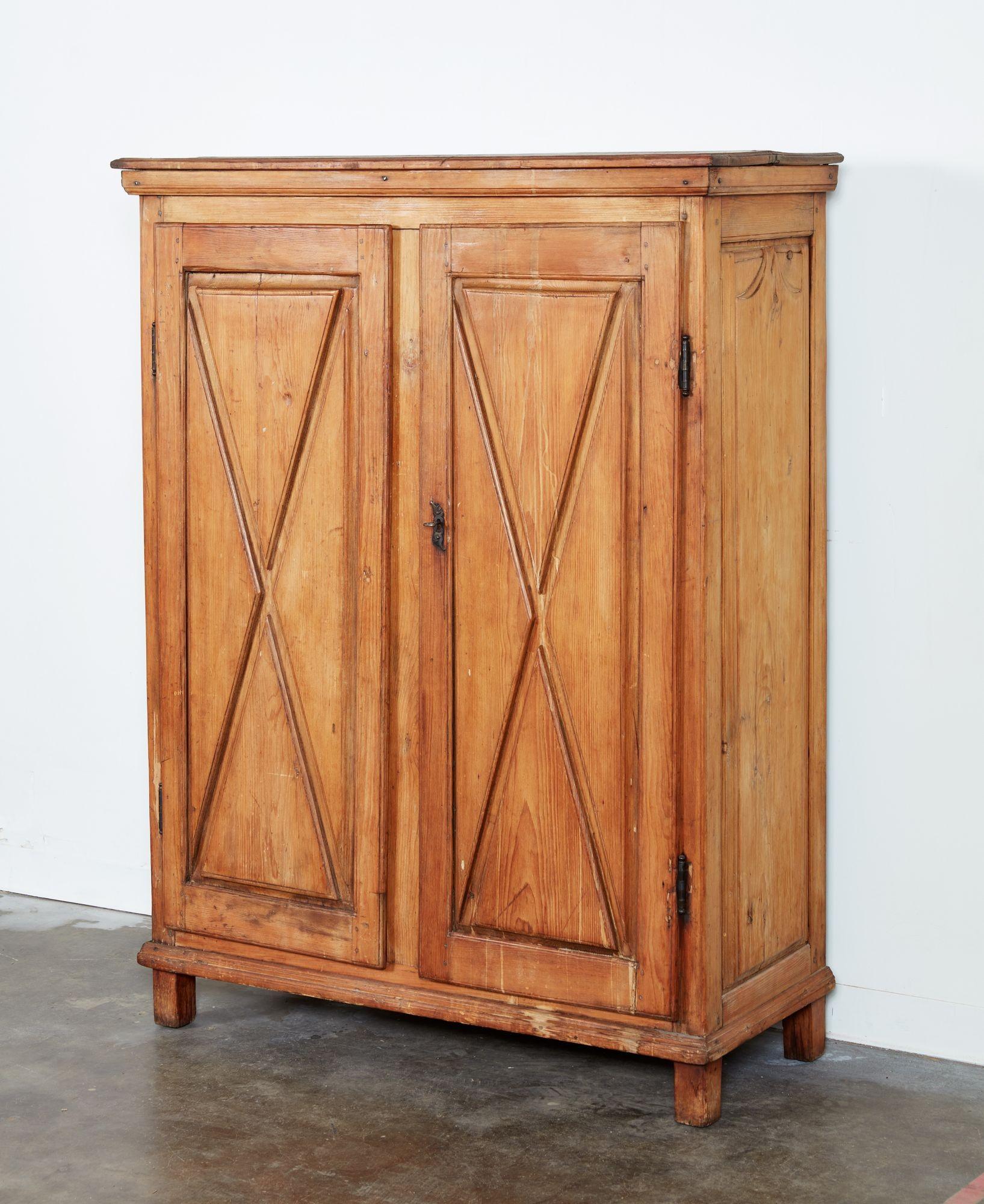Louis XIV Armoire québécoise en vente