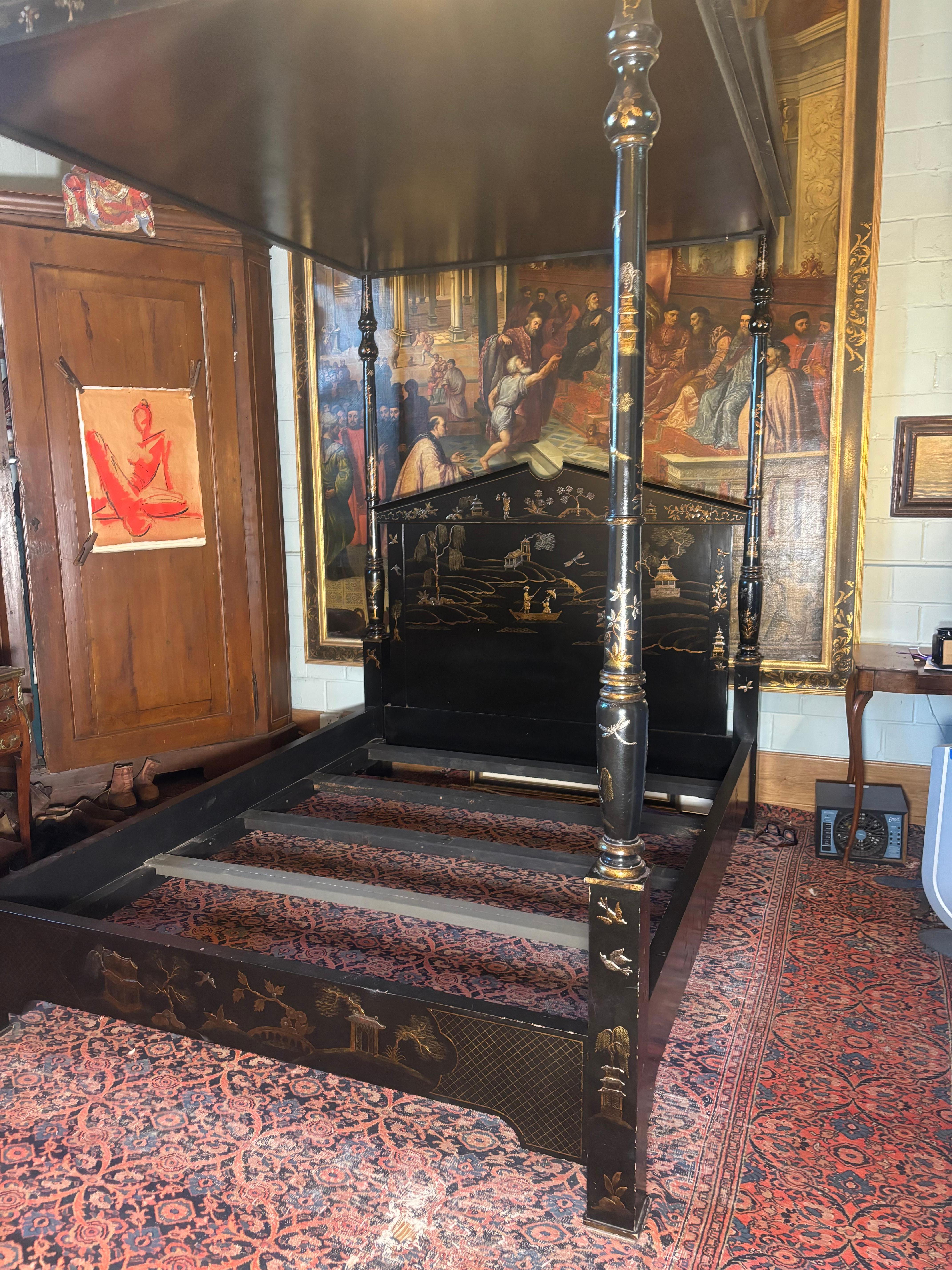 Lacquered Queen 4 Poster Pendant Canopy Bed Frame For Sale