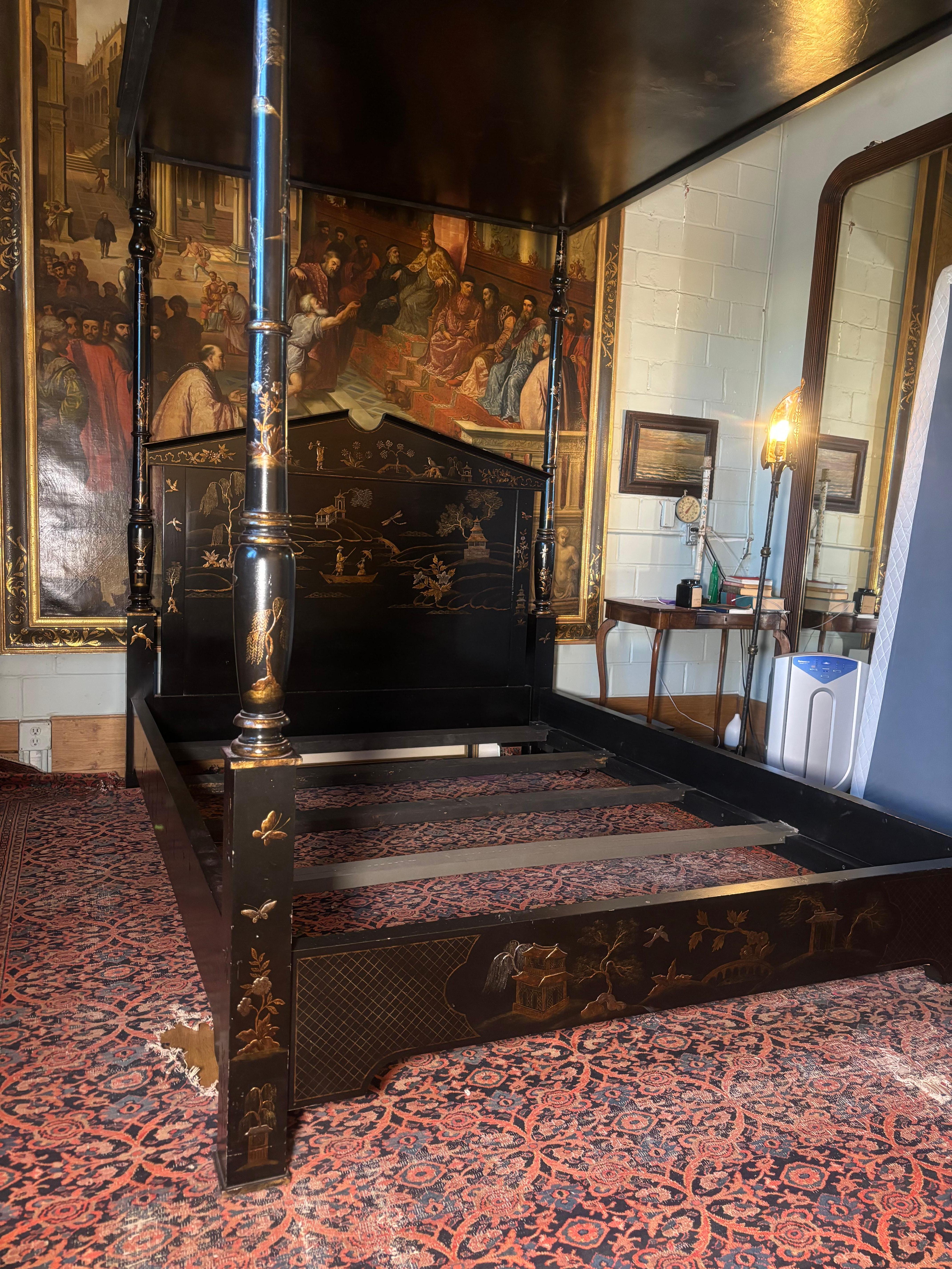 Queen 4 Poster Pendant Canopy Bed Frame In Good Condition For Sale In Los Angeles, CA