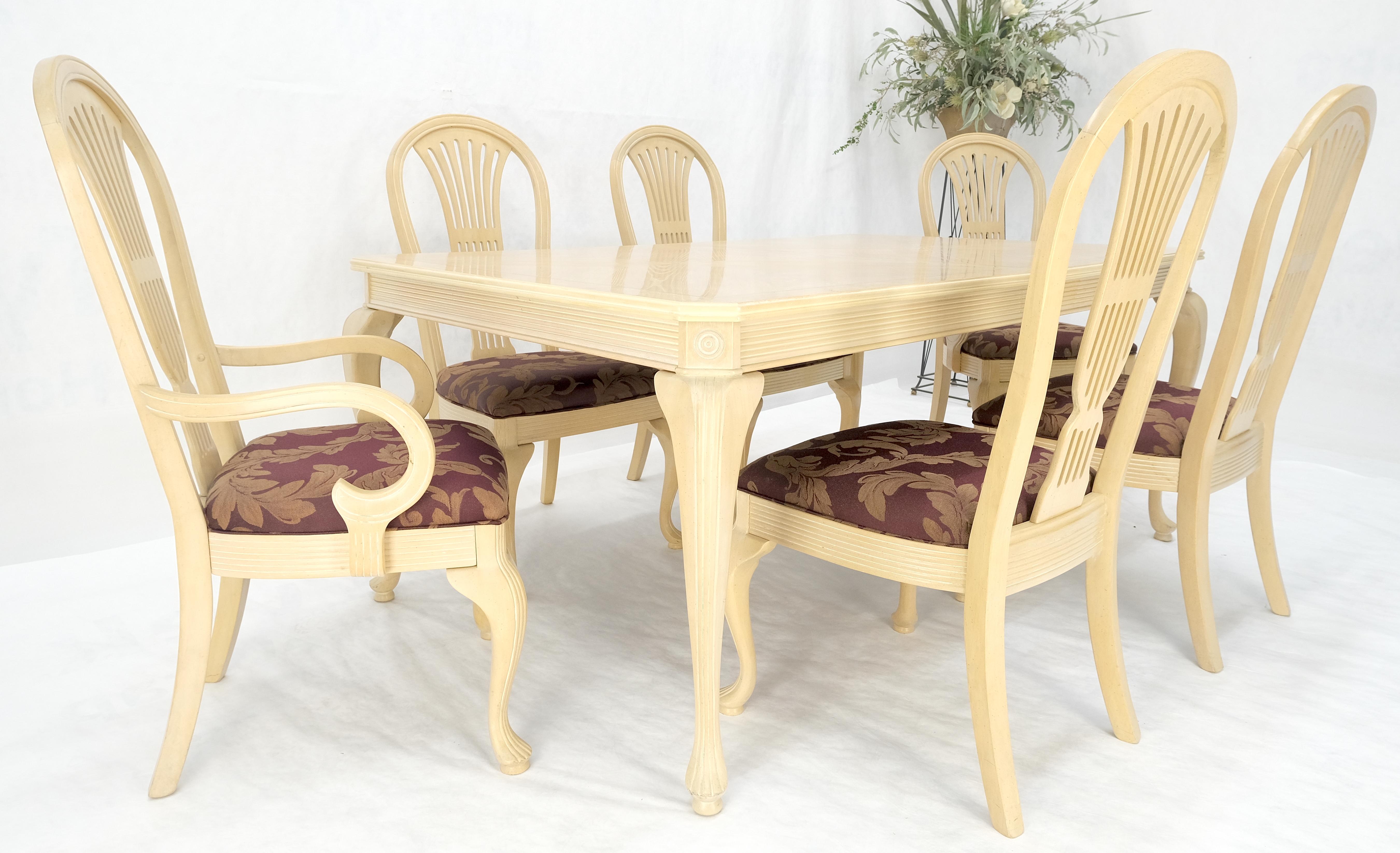 Queen An Style Weiß gewaschener Esstisch 6 Stühle Set von Century Furniture MINT im Angebot 4