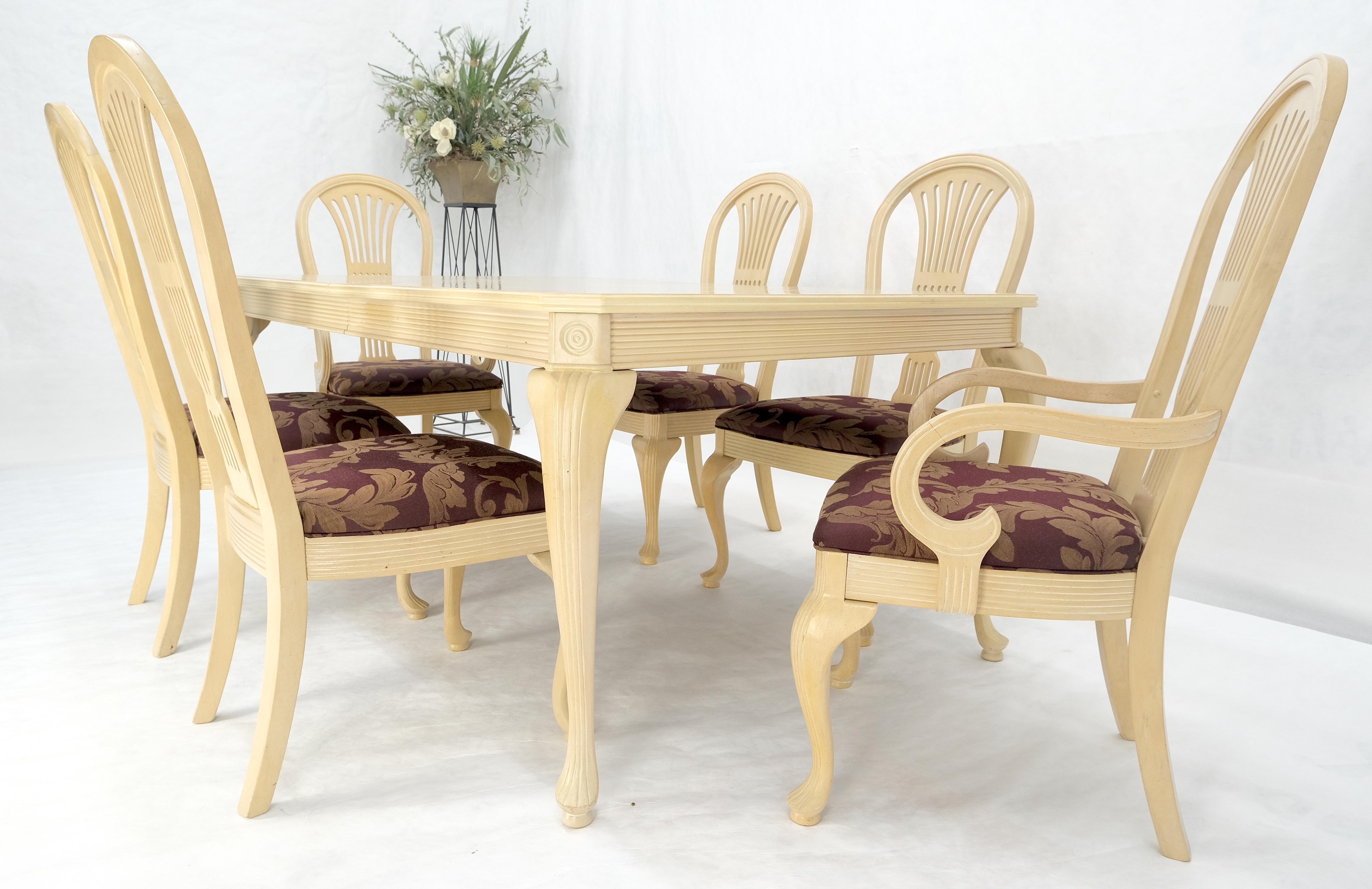 Queen An Style Weiß gewaschener Esstisch 6 Stühle Set von Century Furniture MINT im Angebot 1