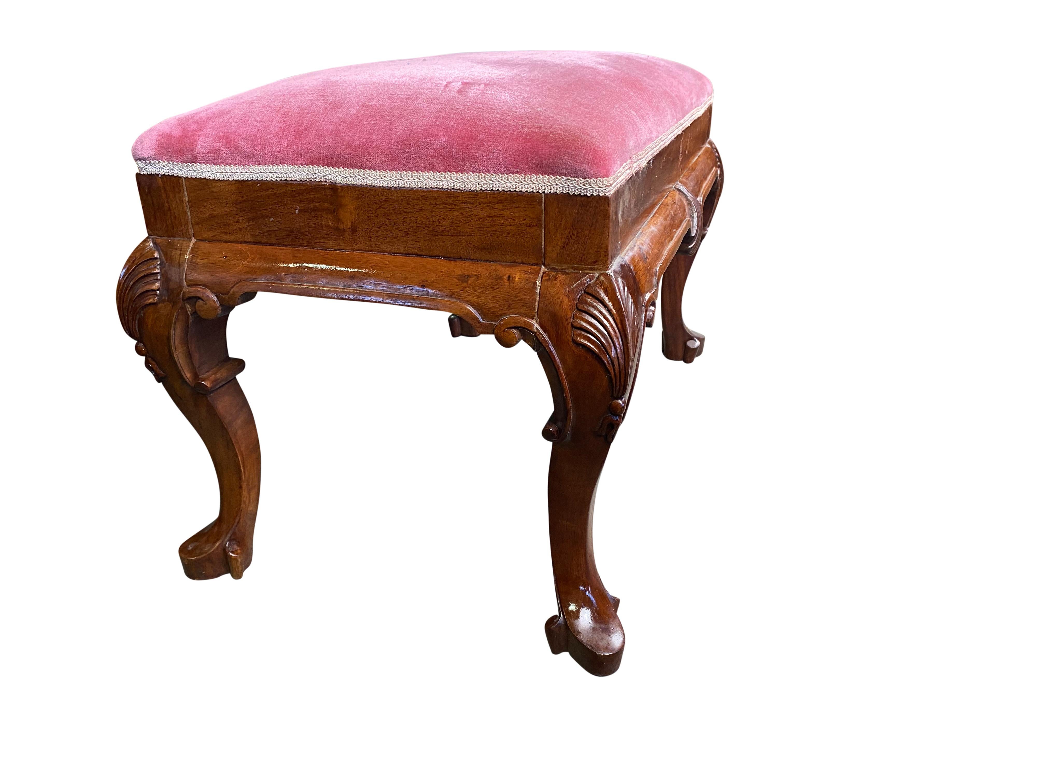 Woodwork Queen Ann Powered Pink Stool, 20th Century For Sale