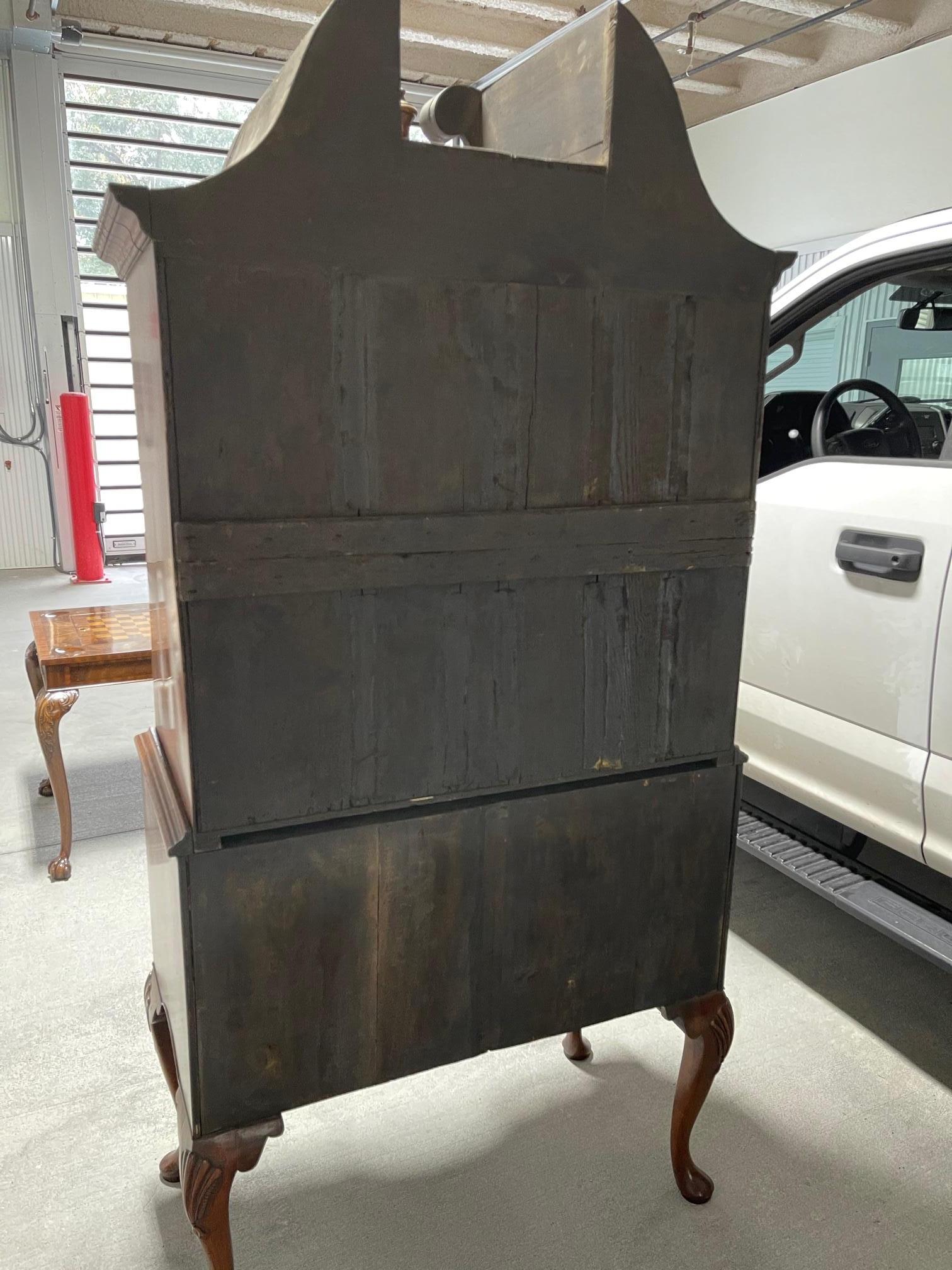 Highboy in ciliegio americano Queen Anne con coperchio a cofano, 18° secolo in vendita 4