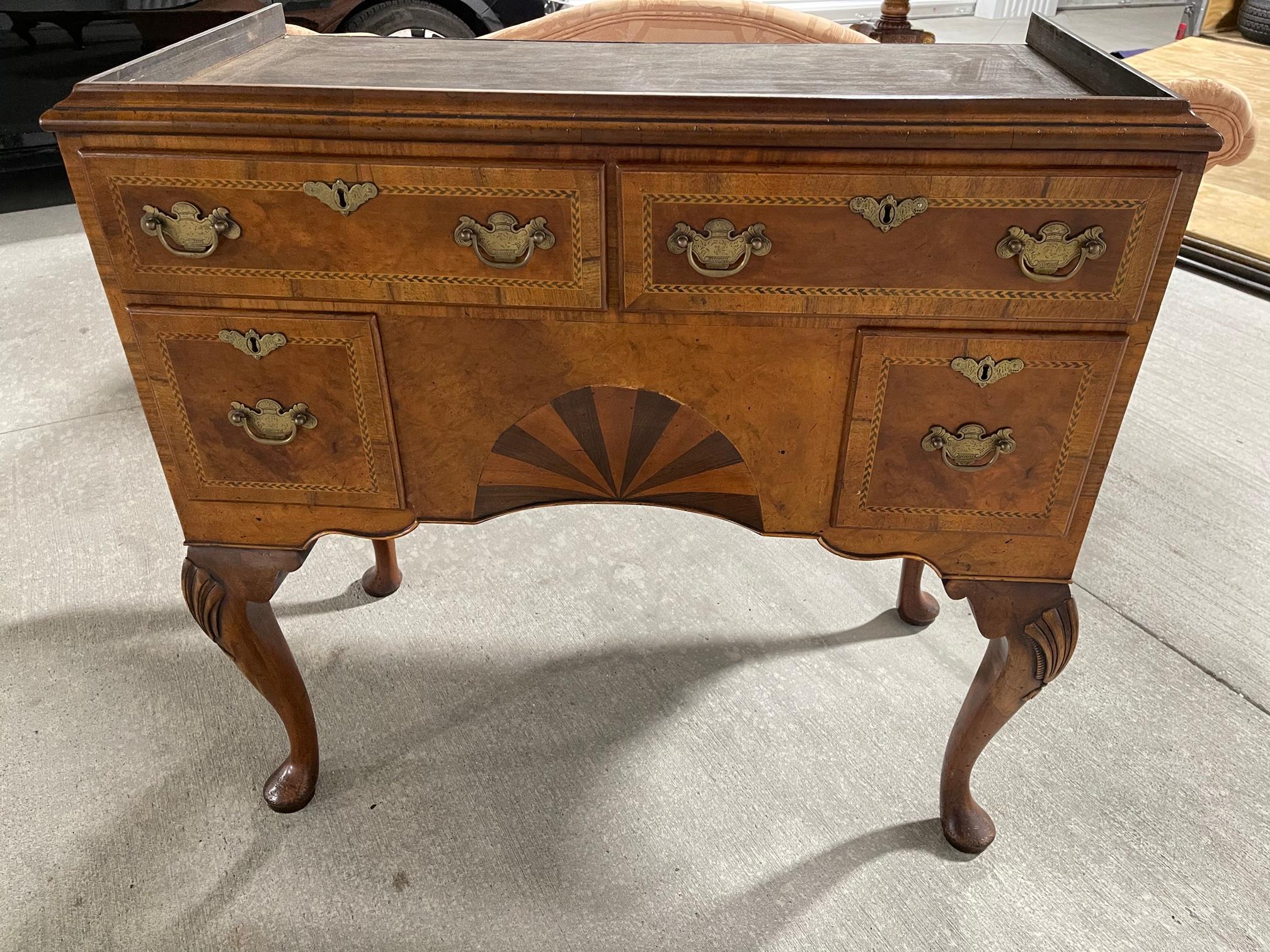 Queen Anne American Cherry Bonnet Top Highboy, 18th Century For Sale 12