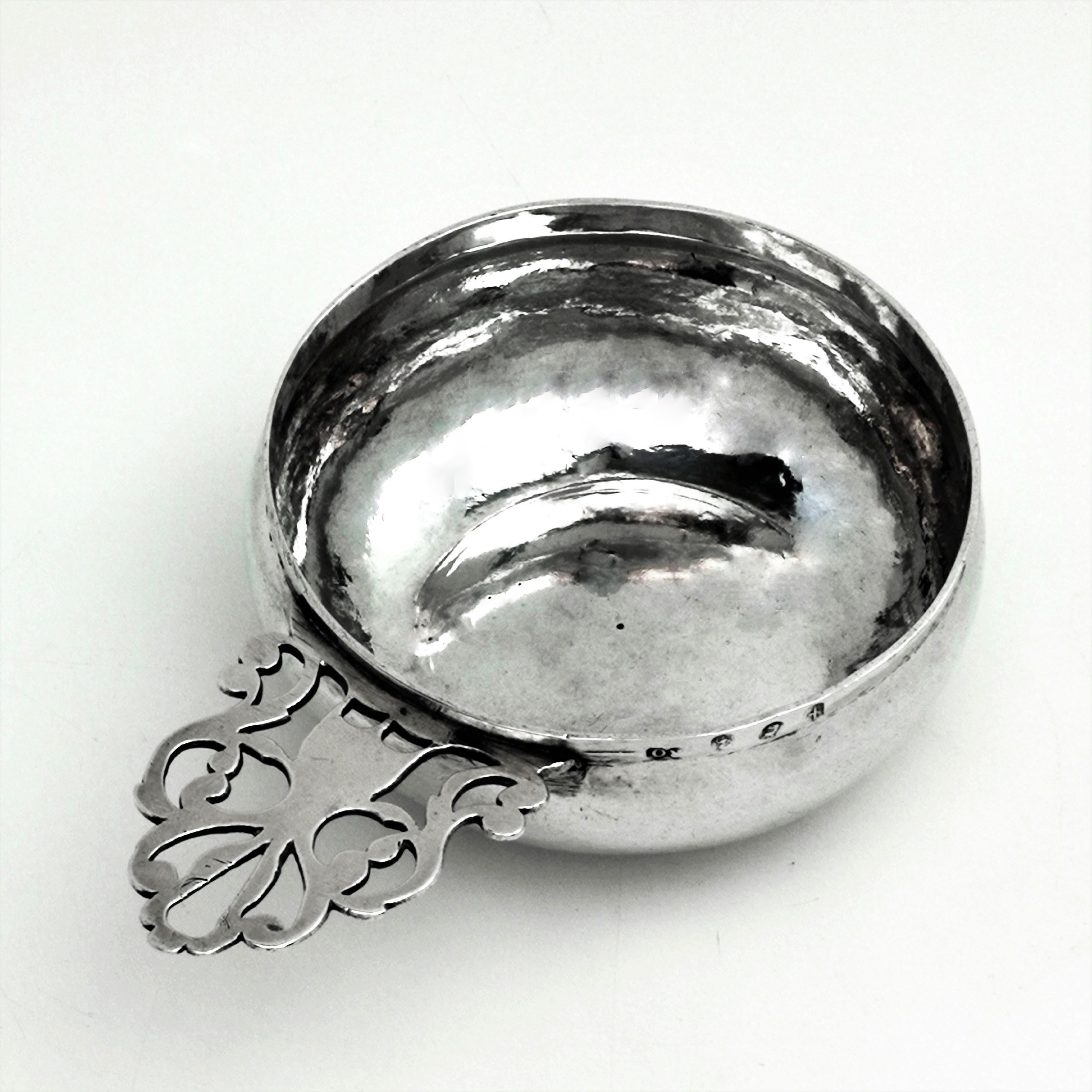 English Queen Anne Antique Sterling Silver Porringer / Bowl / Bleeding Bowl, 1710 For Sale