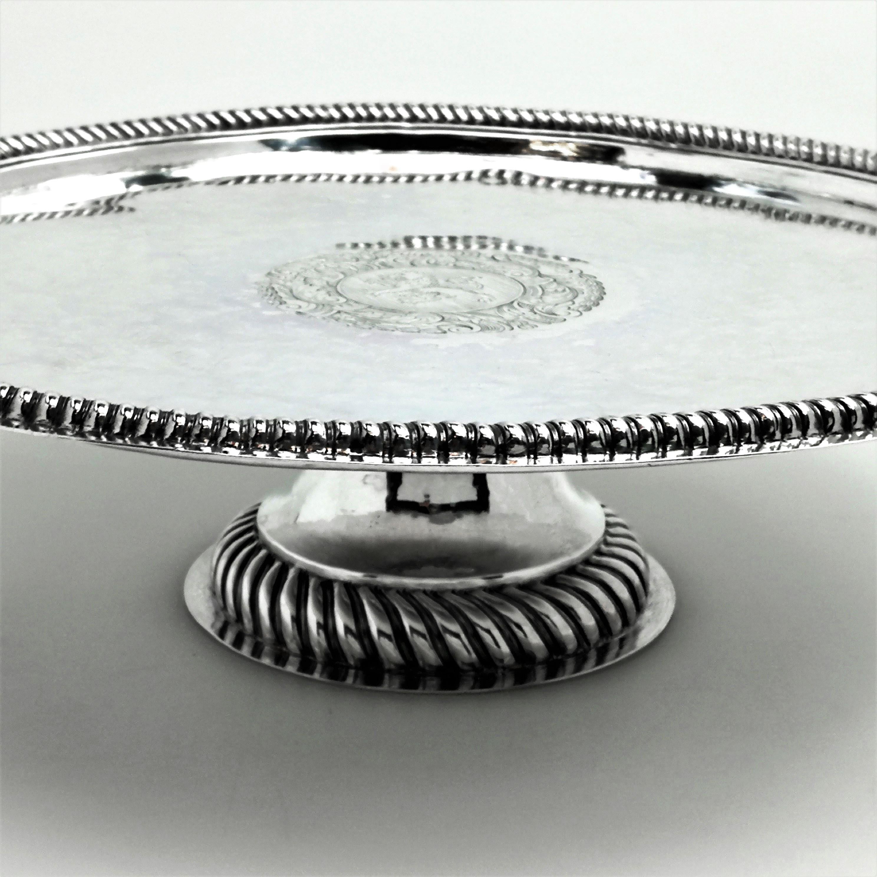 Queen Anne Antique Sterling Silver Tazza 1706 Serving Platter Dish 18th Century In Good Condition In London, GB