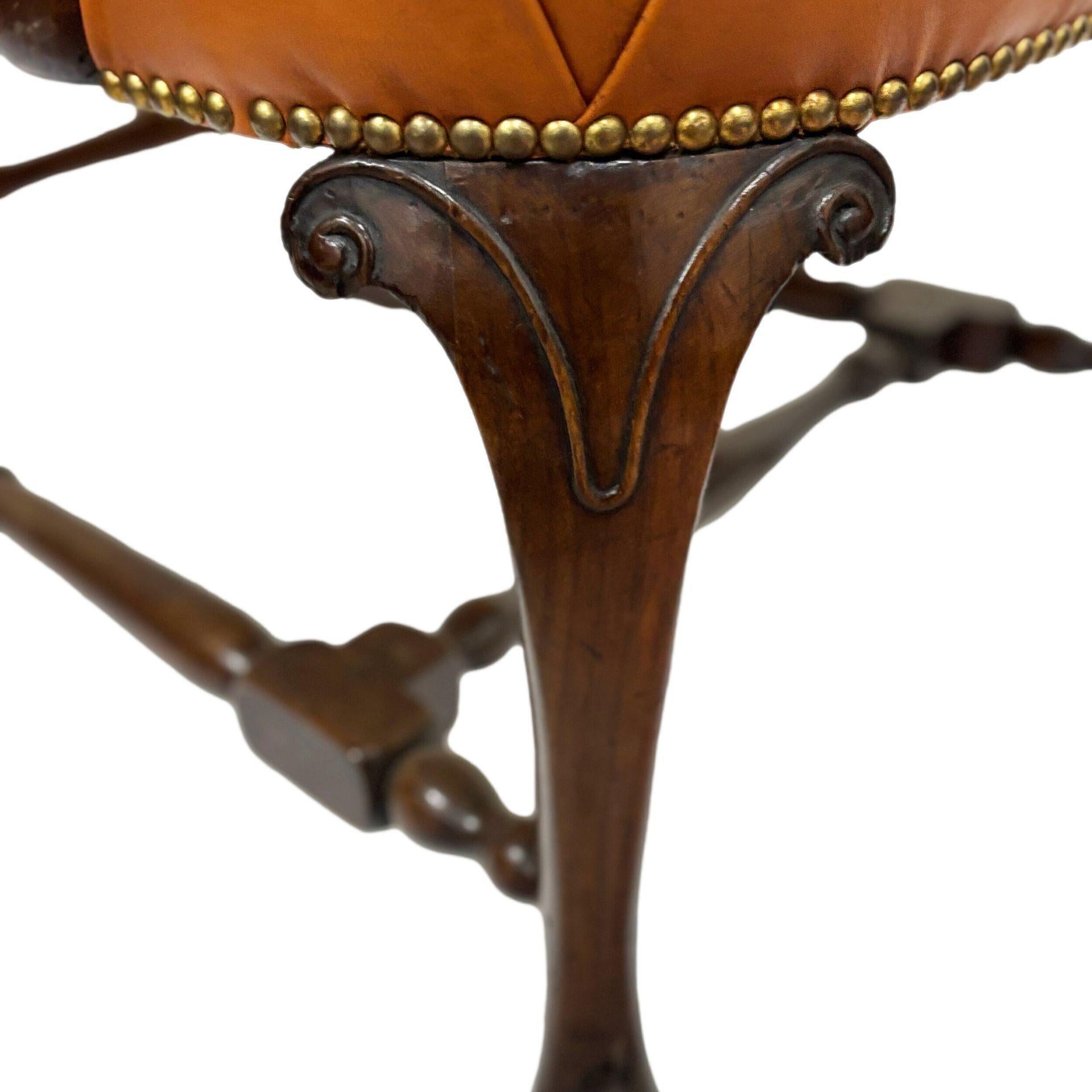 Queen Anne Sessel, 19. Jahrhundert, gepolstert mit hellbraunem Leder im Zustand „Gut“ im Angebot in Saint-Ouen, FR