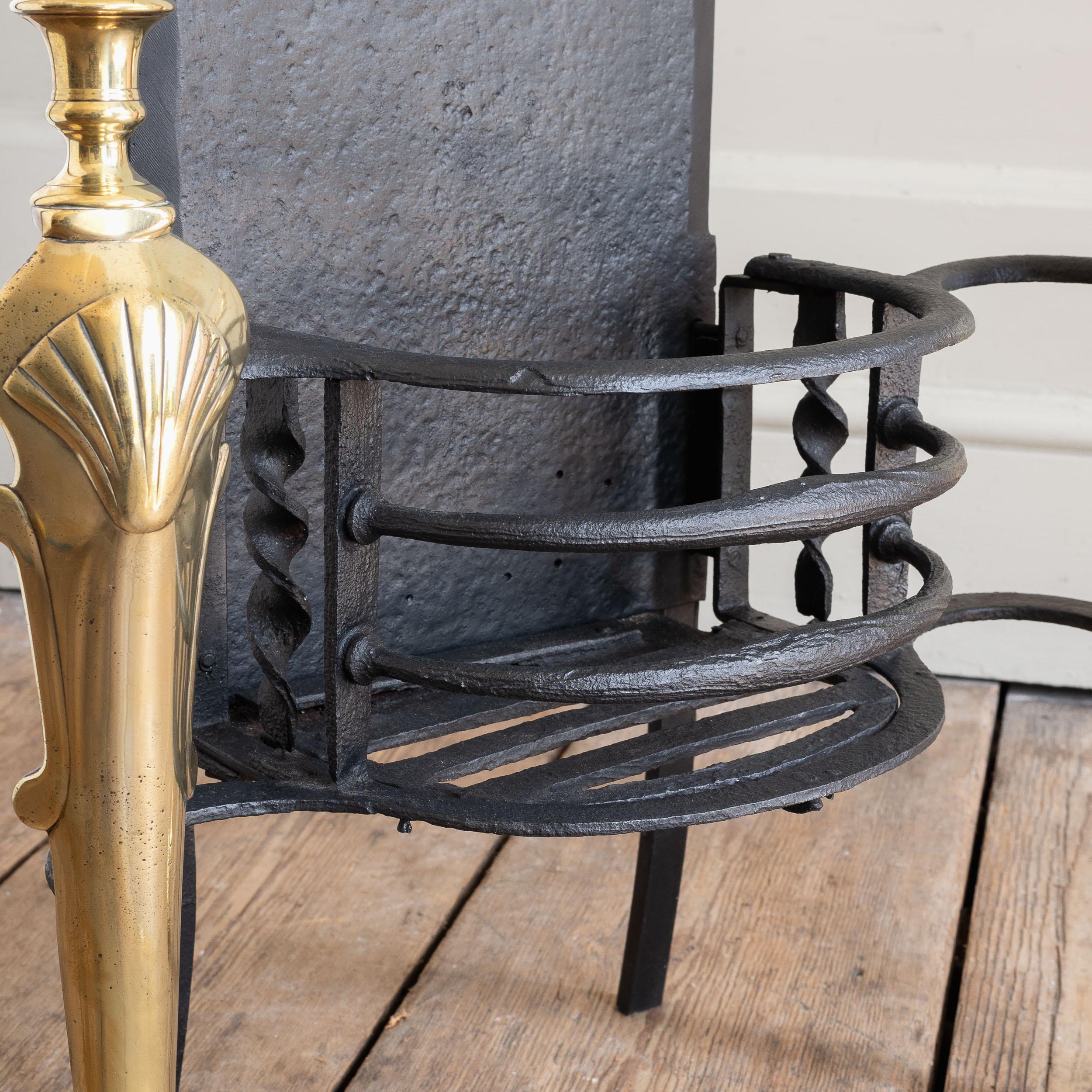 Queen Anne Feuerrost aus Messing und Schmiedeeisen im Angebot 3