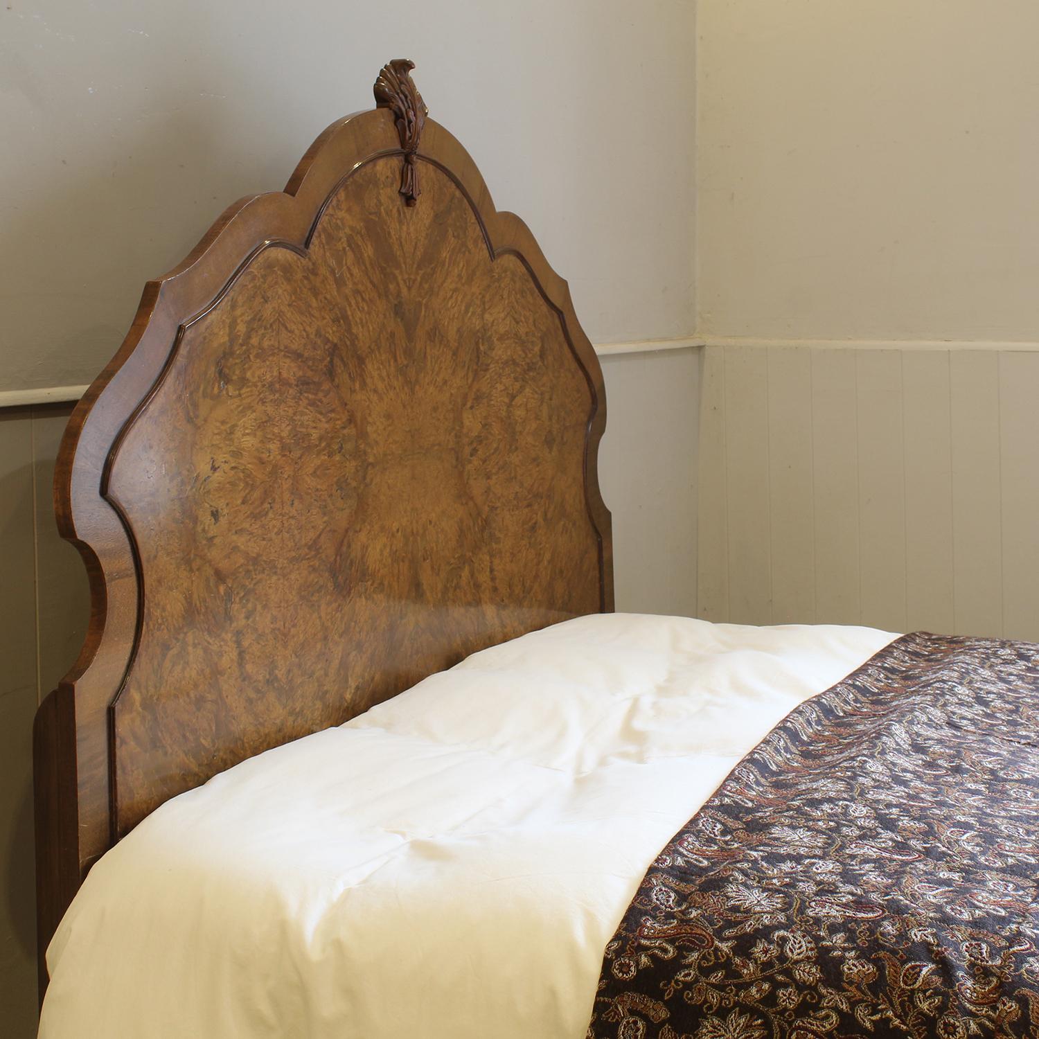 Queen Anne Burr Walnut Antique Bed - WD60 3
