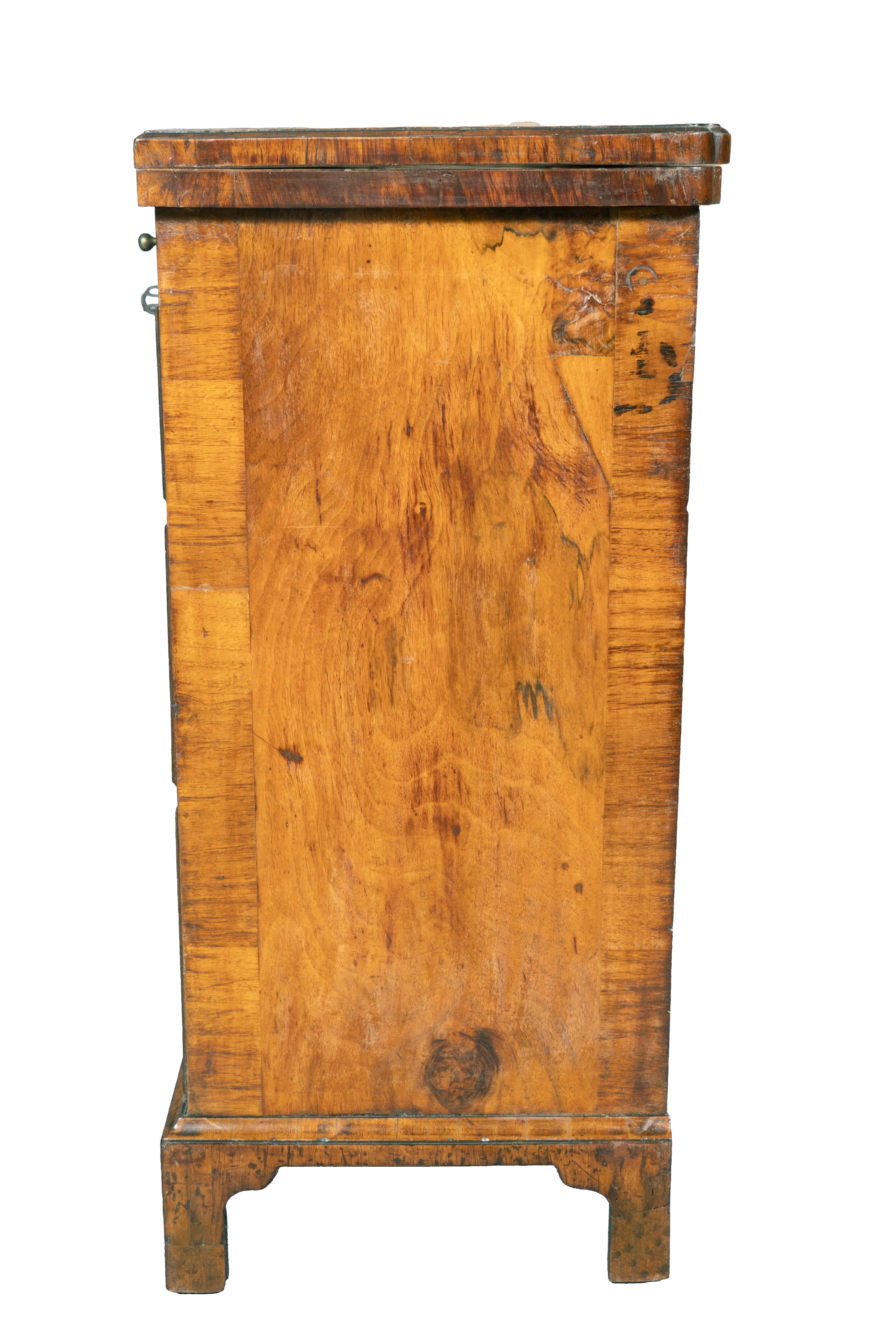 Queen Anne Burr Walnut Bachelors Chest For Sale 2
