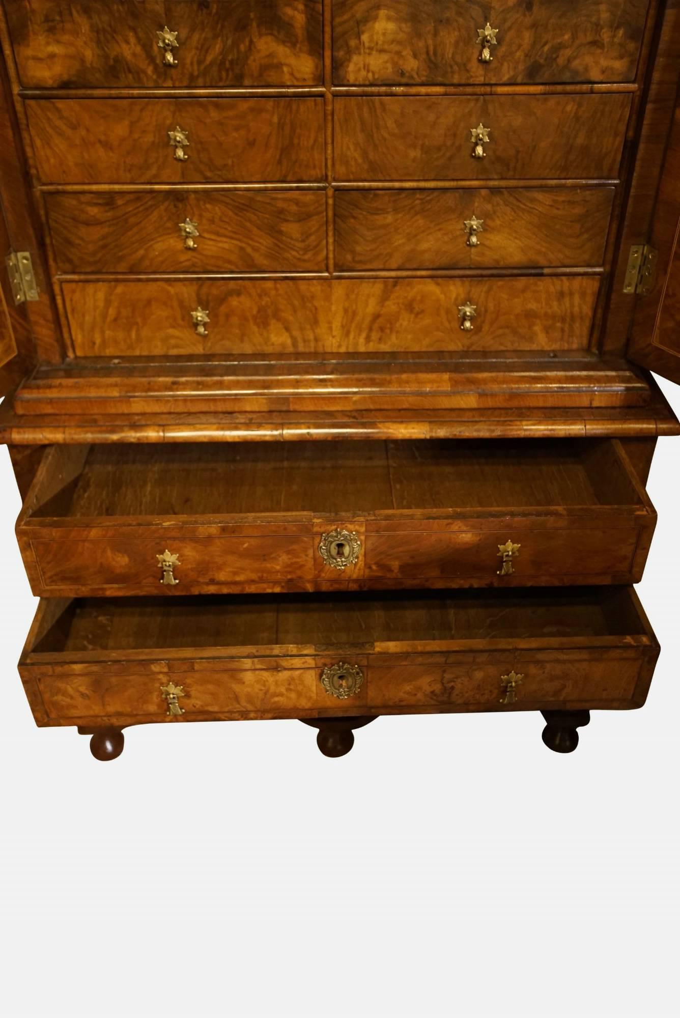 Queen Anne Burr Walnut Cabinet on Stand For Sale 1