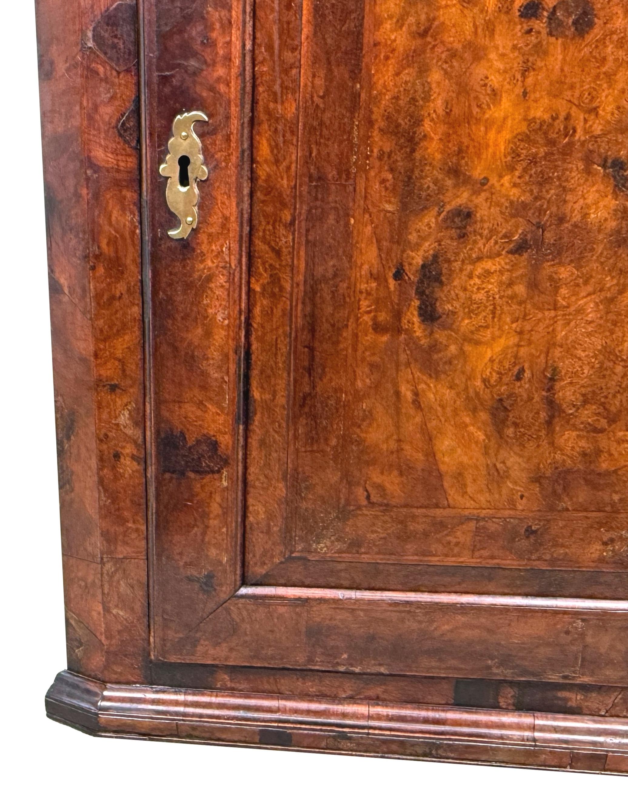 Queen Anne Burr Walnut Hanging Corner Cupboard For Sale 1