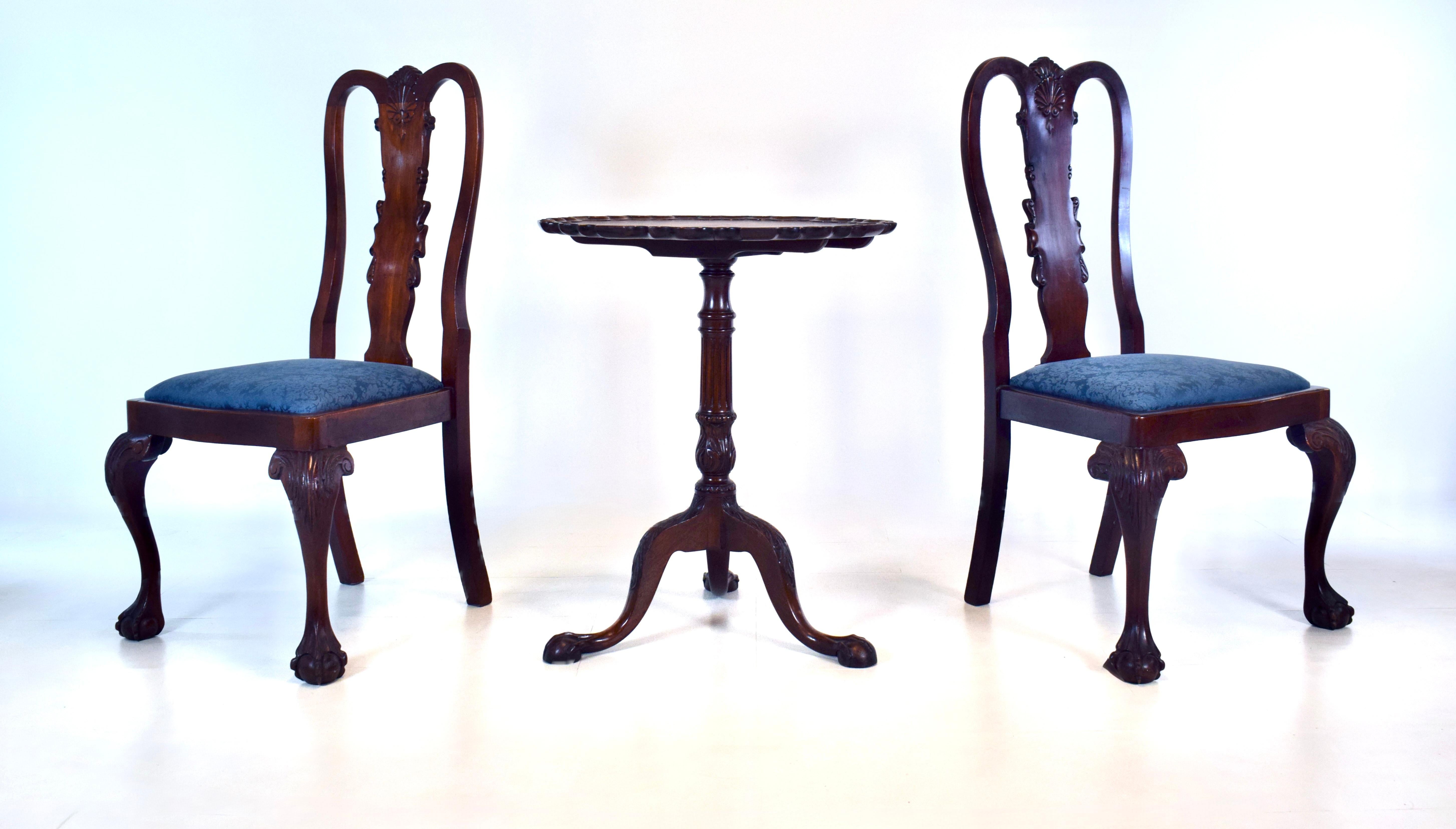 Sillas de comedor Queen Anne de caoba tallada en venta 2