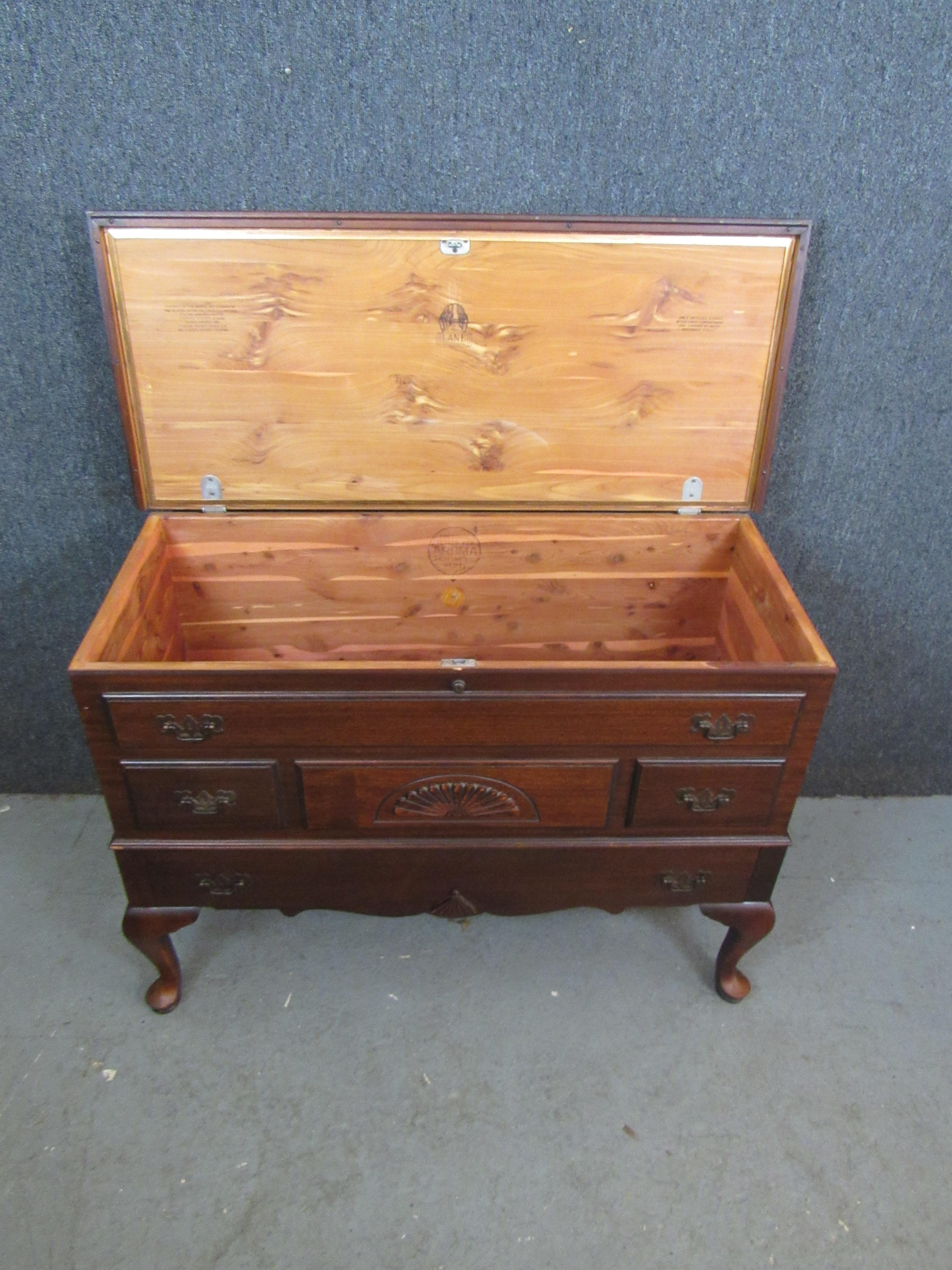 20th Century Queen Anne Cedar Hope Chest by Lane Furniture For Sale