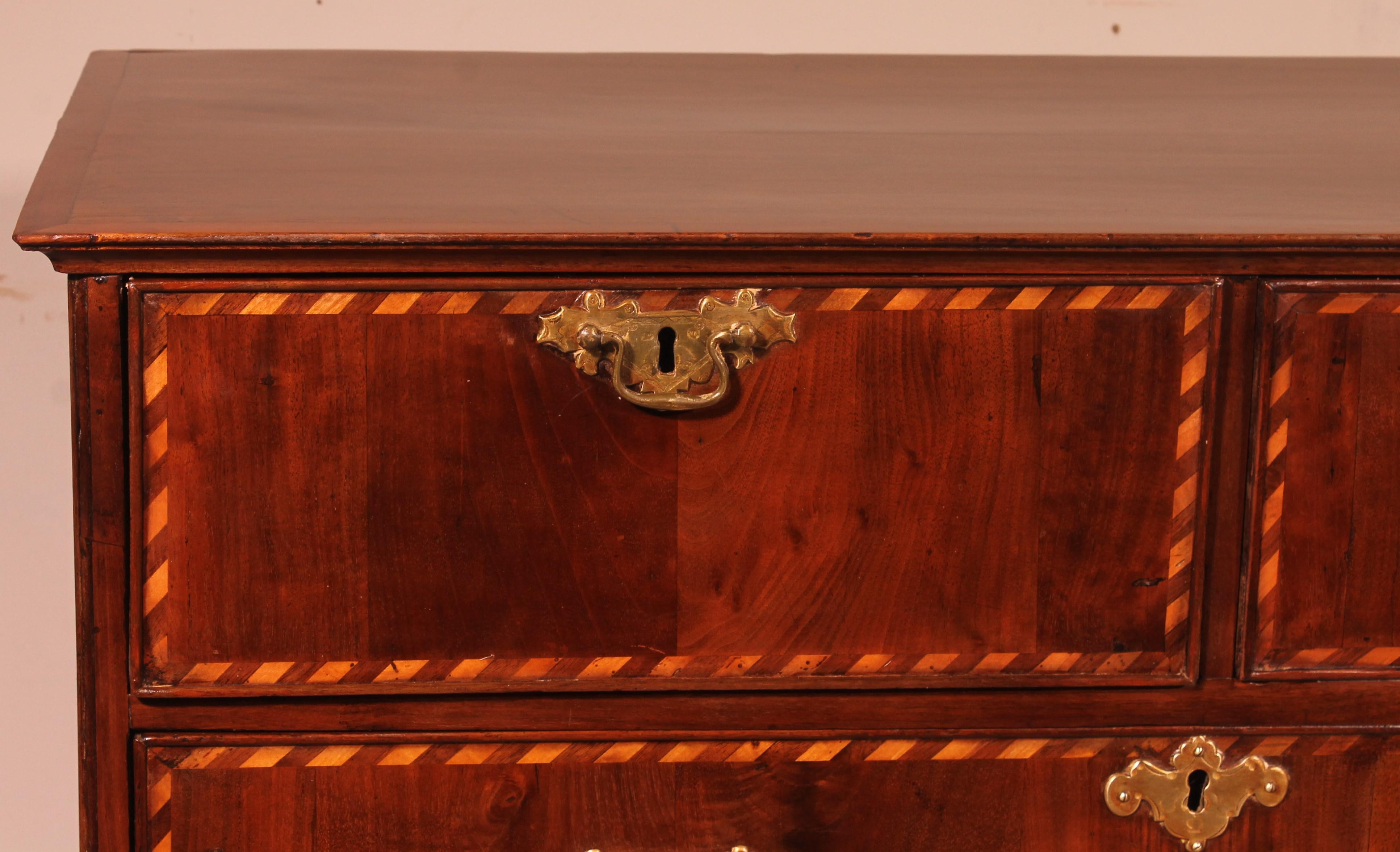 British Queen Anne Chest of Drawers / Commode in Walnut circa 1700 For Sale