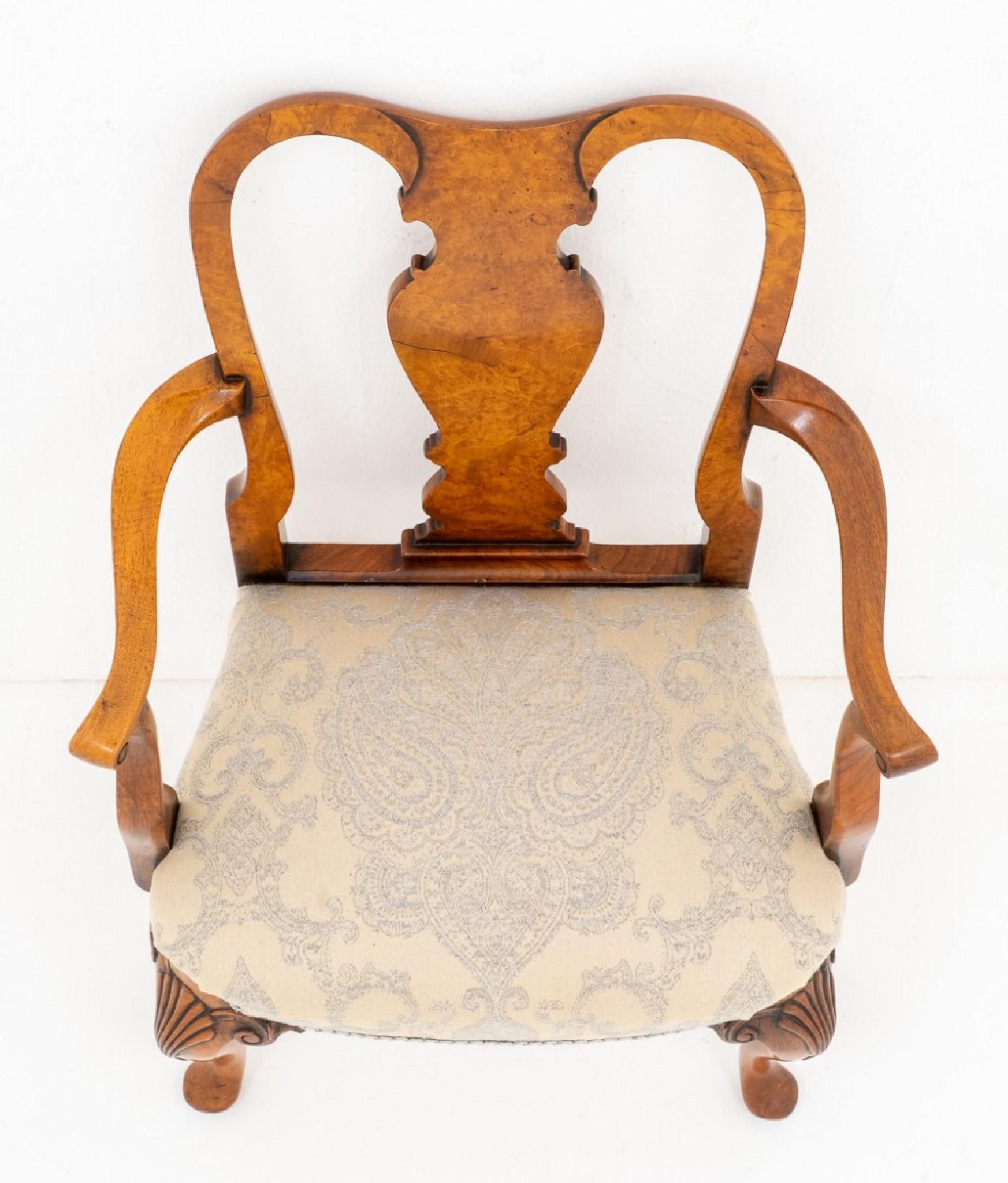Sedia Child & Child Queen Anne in noce in vendita 2