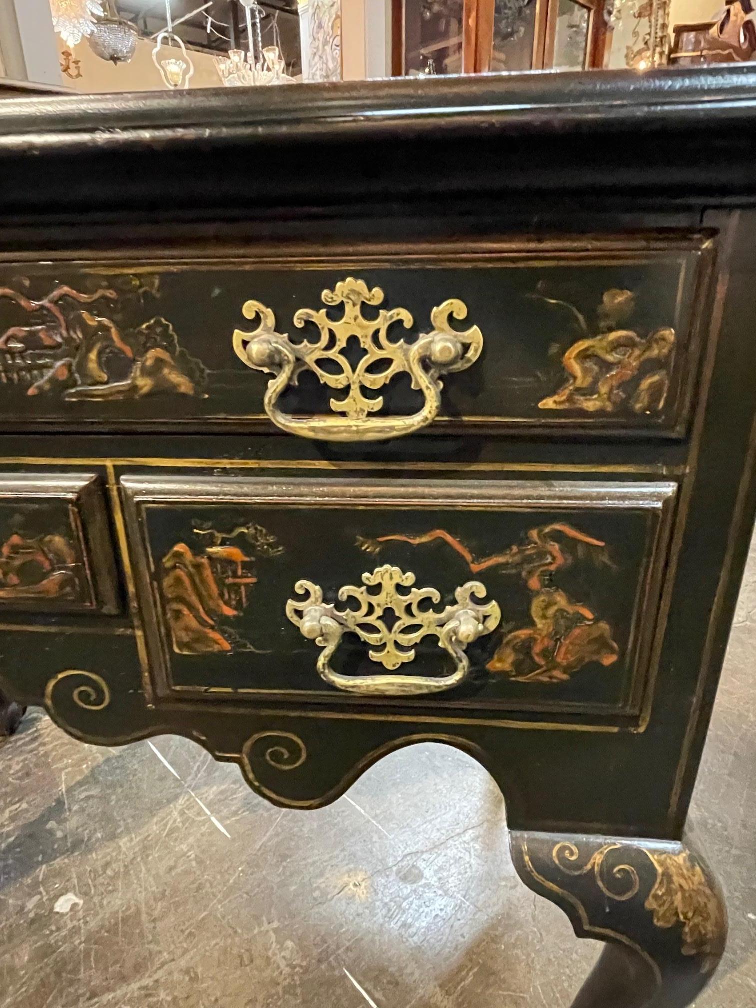 Queen Anne Chinoiserie Side Tale For Sale 1