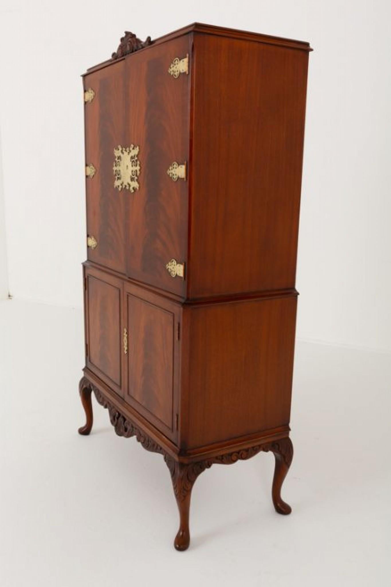 Queen Anne Cocktail Cabinet Revival Mahogany Drinks Chest For Sale 1