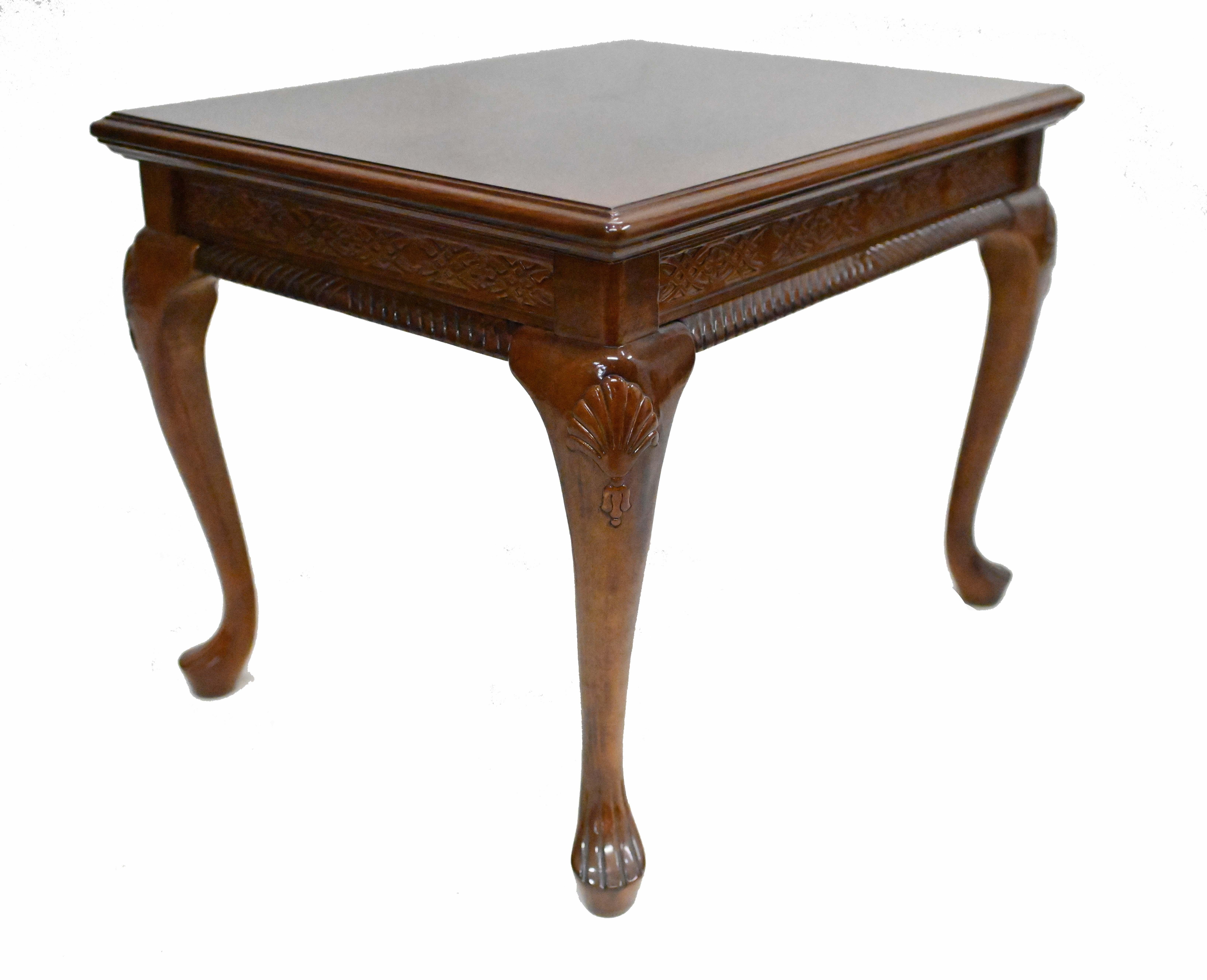 Queen Anne Coffee Side Table Set Revival For Sale 1