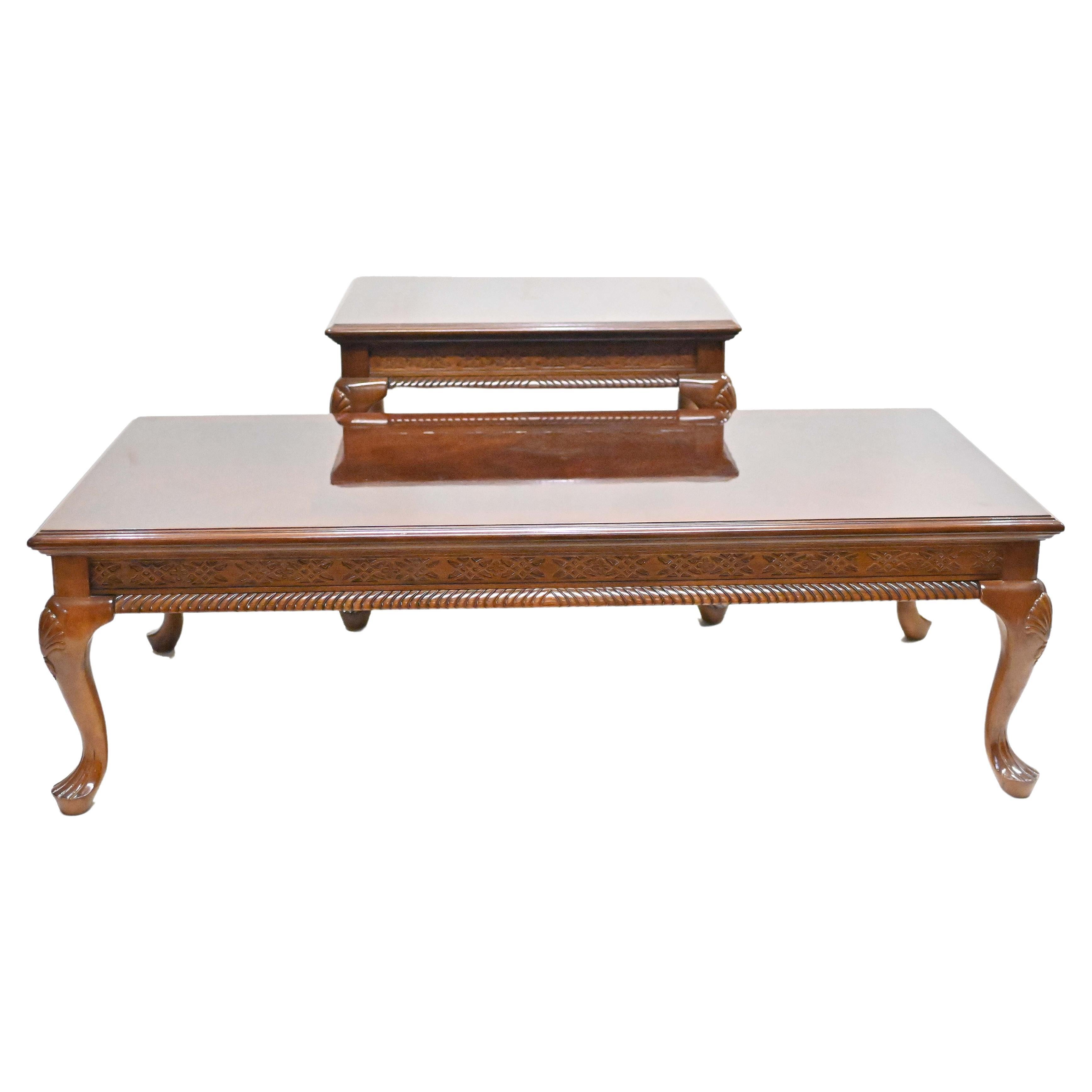 Queen Anne Coffee Side Table Set Revival For Sale