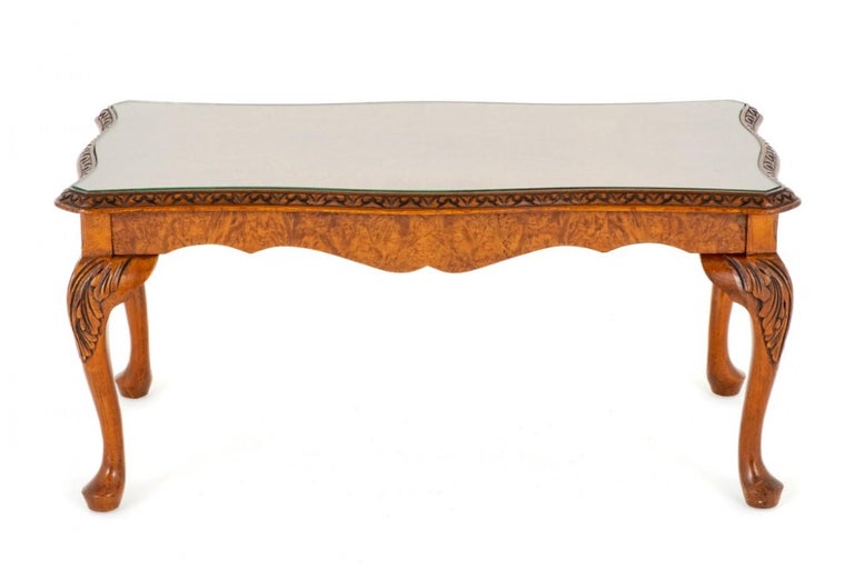 Queen Anne Coffee Table Walnut For Sale at 1stDibs