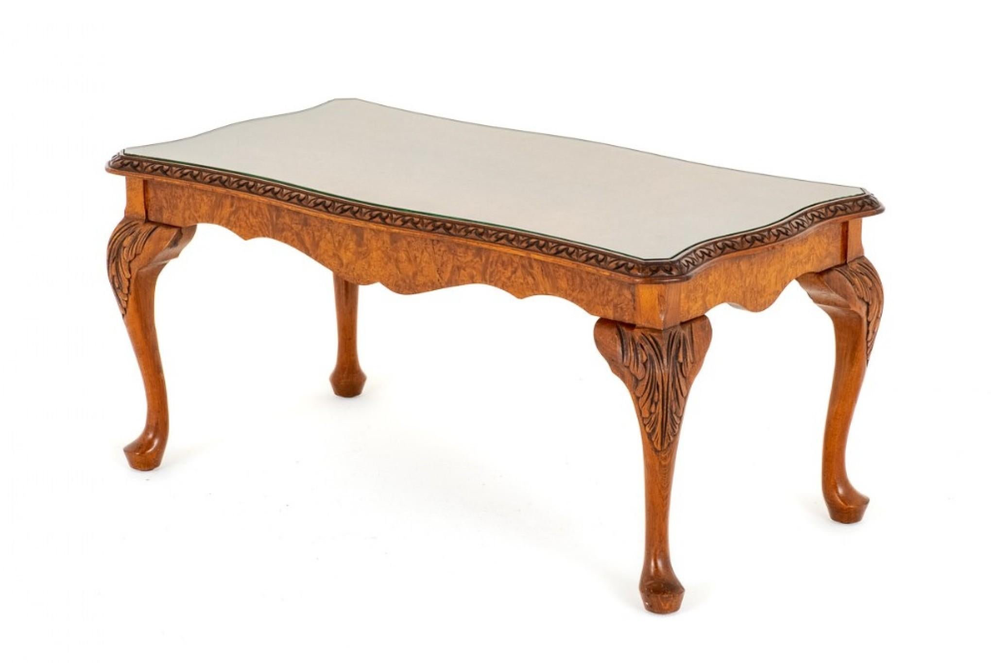 Early 20th Century Queen Anne Coffee Table Walnut