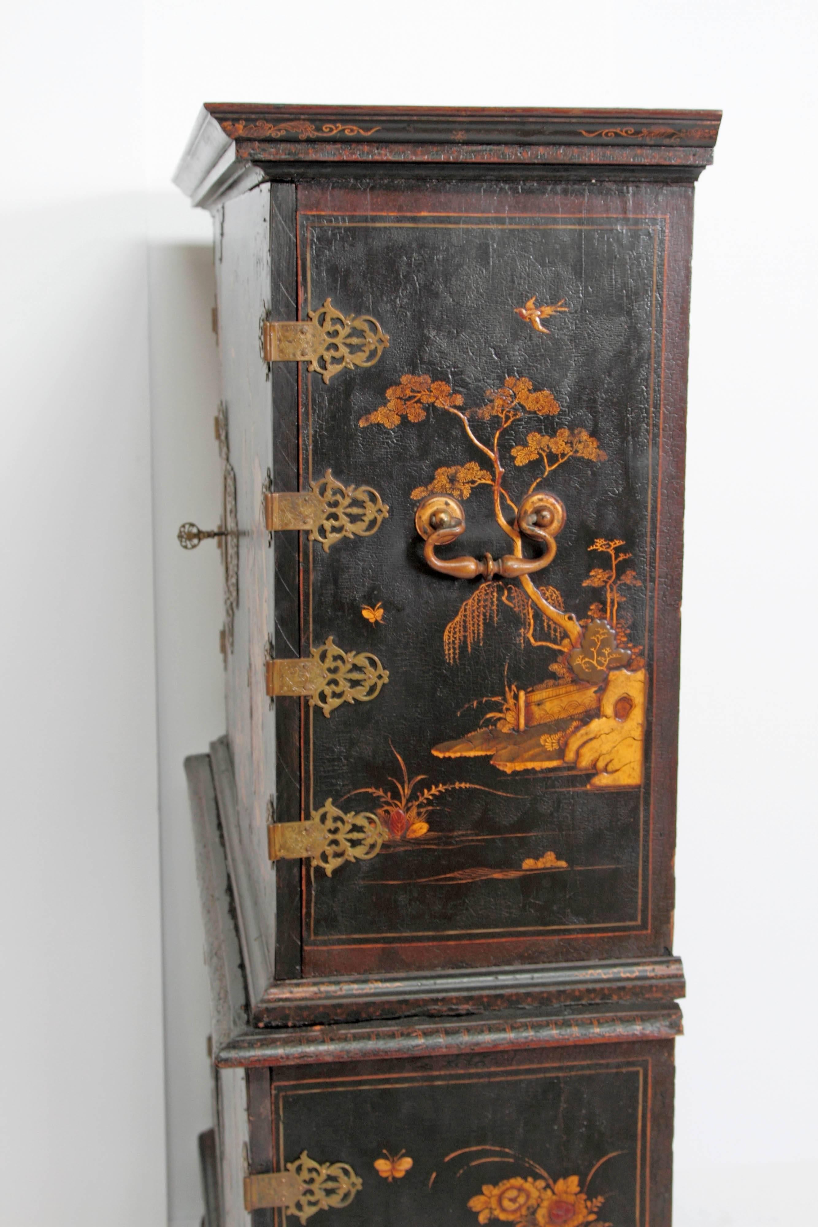 Queen Anne Collectors Cabinet / Japanned 2