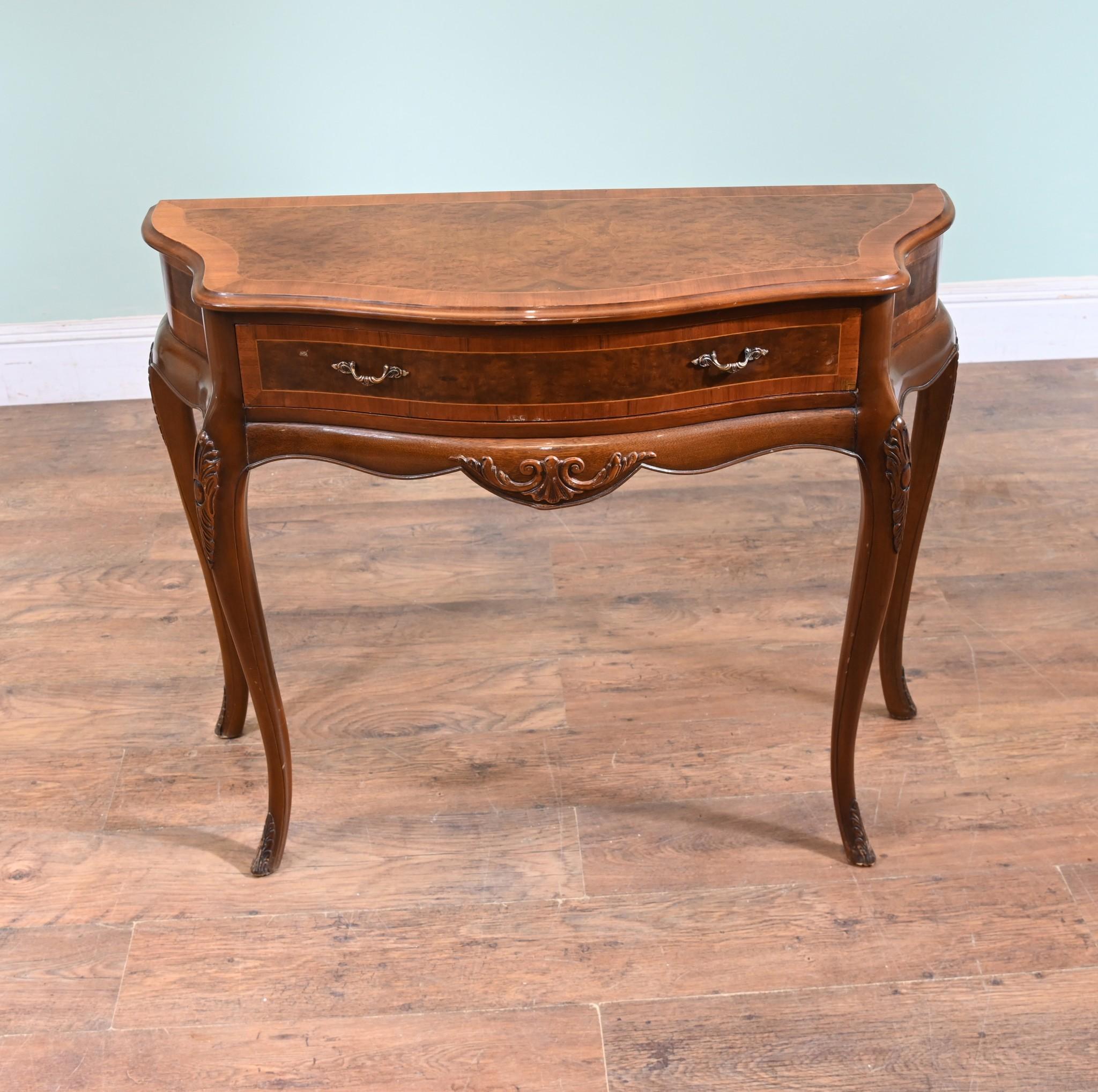Queen Anne Console Table Walnut Epstein and Co For Sale 2