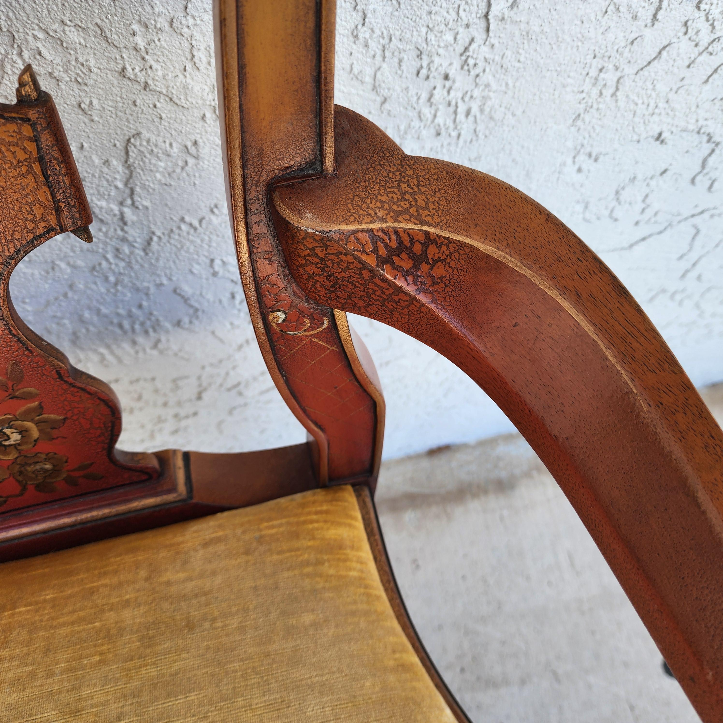 Ensemble de 4 fauteuils de salle à manger Queen Anne peints à la main en vente 3