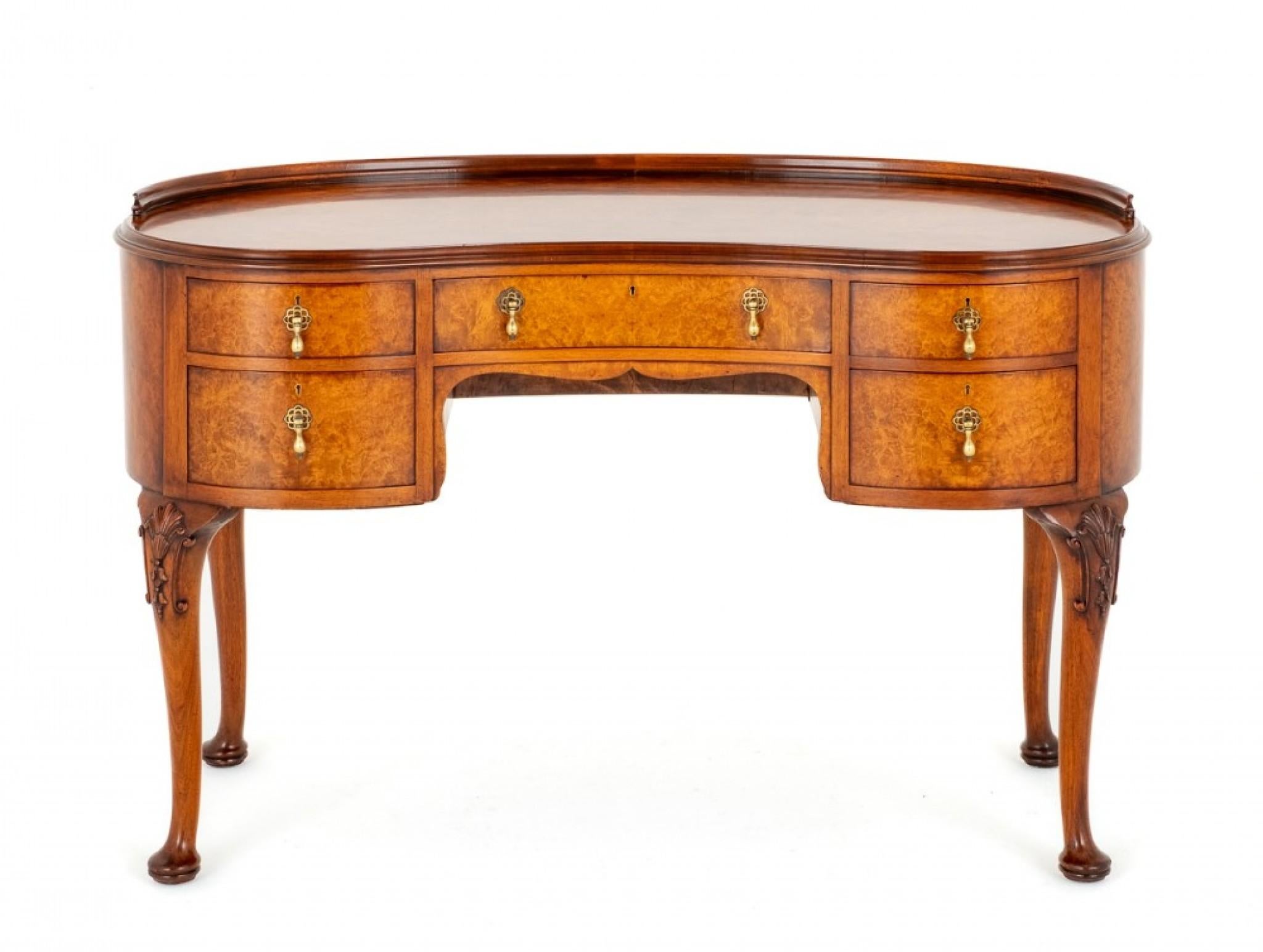 Late 20th Century Queen Anne Dressing Table Desk Walnut