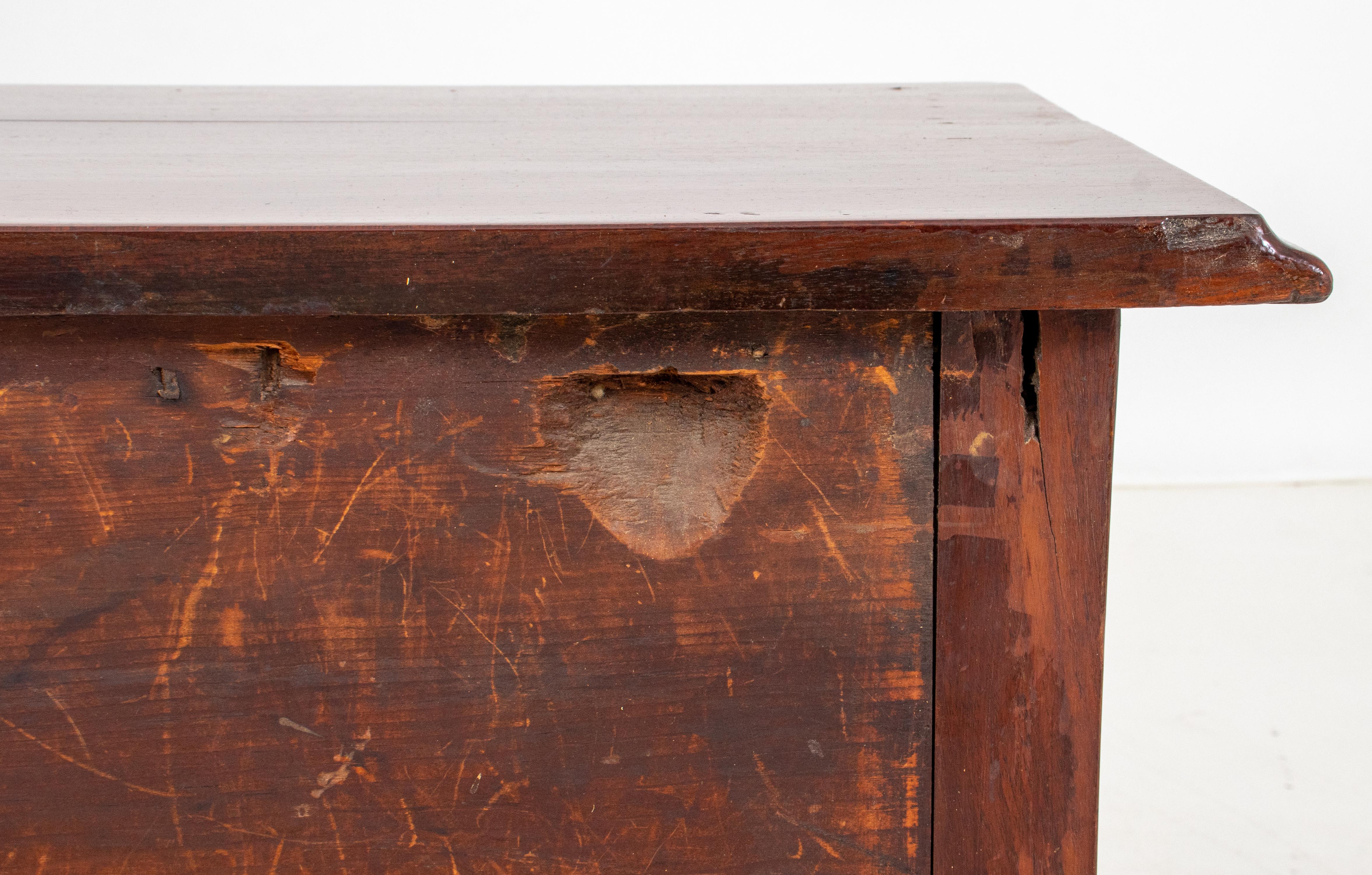 18th Century and Earlier Queen Anne Dressing Table or Lowboy