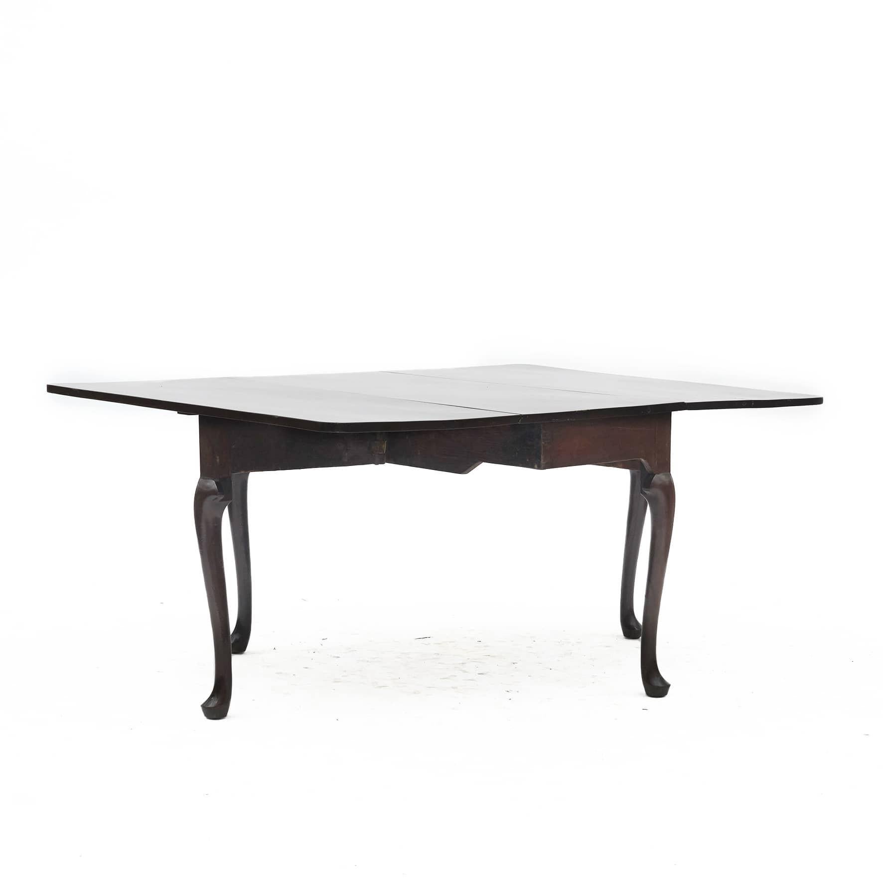 Queen Anne Drop Leaf Mahogany Dinning Table For Sale 1