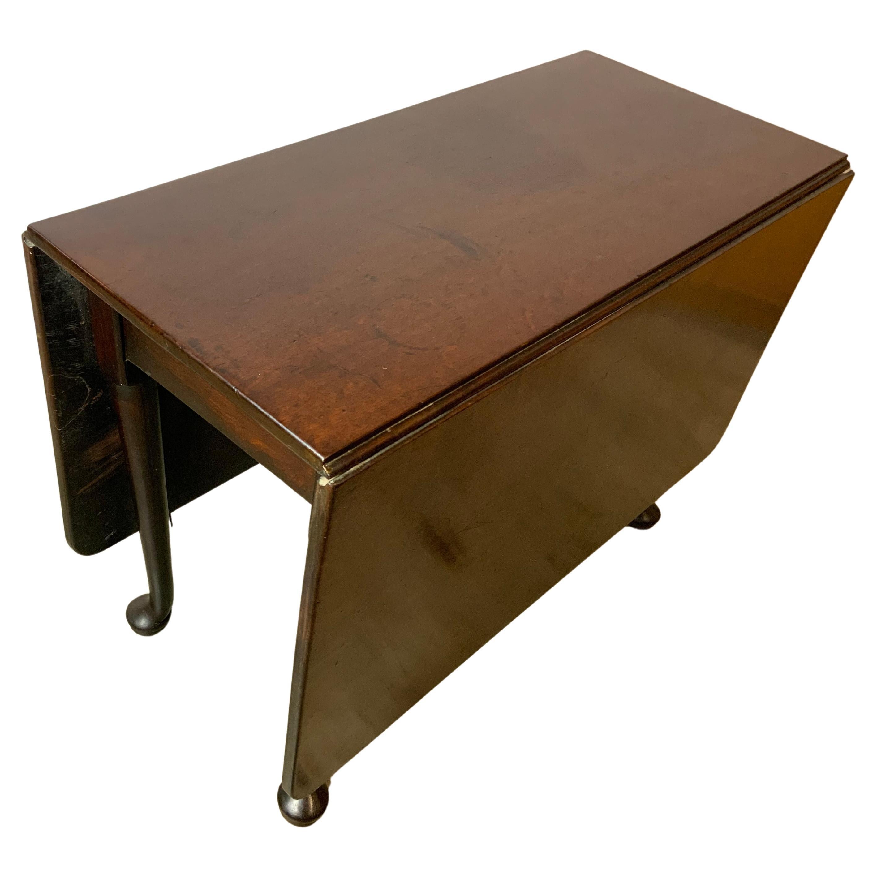Queen Anne Drop Leaf Table For Sale