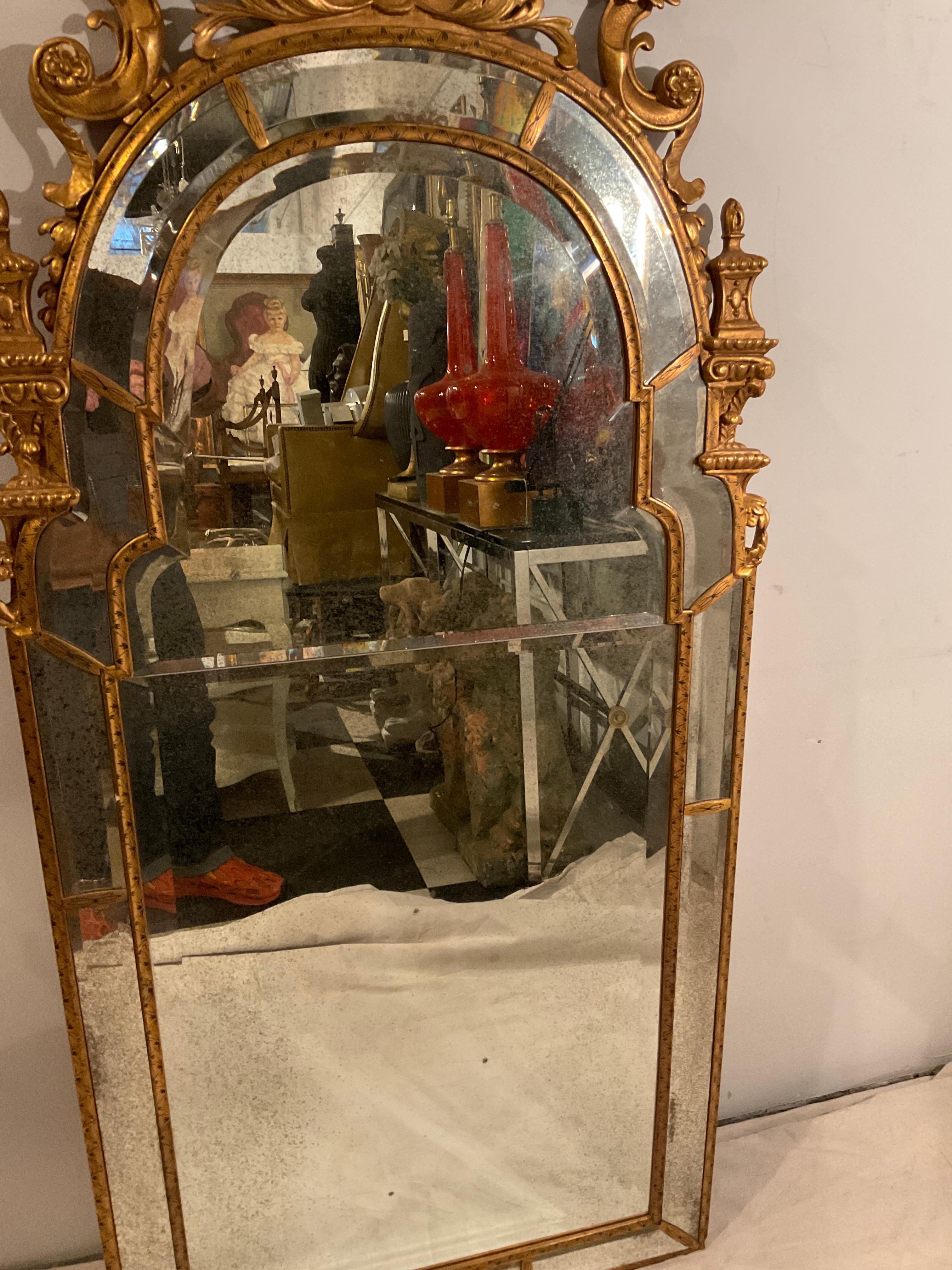 Queen Anne French Style Mirror By Mirror Fair In Good Condition For Sale In Tarrytown, NY
