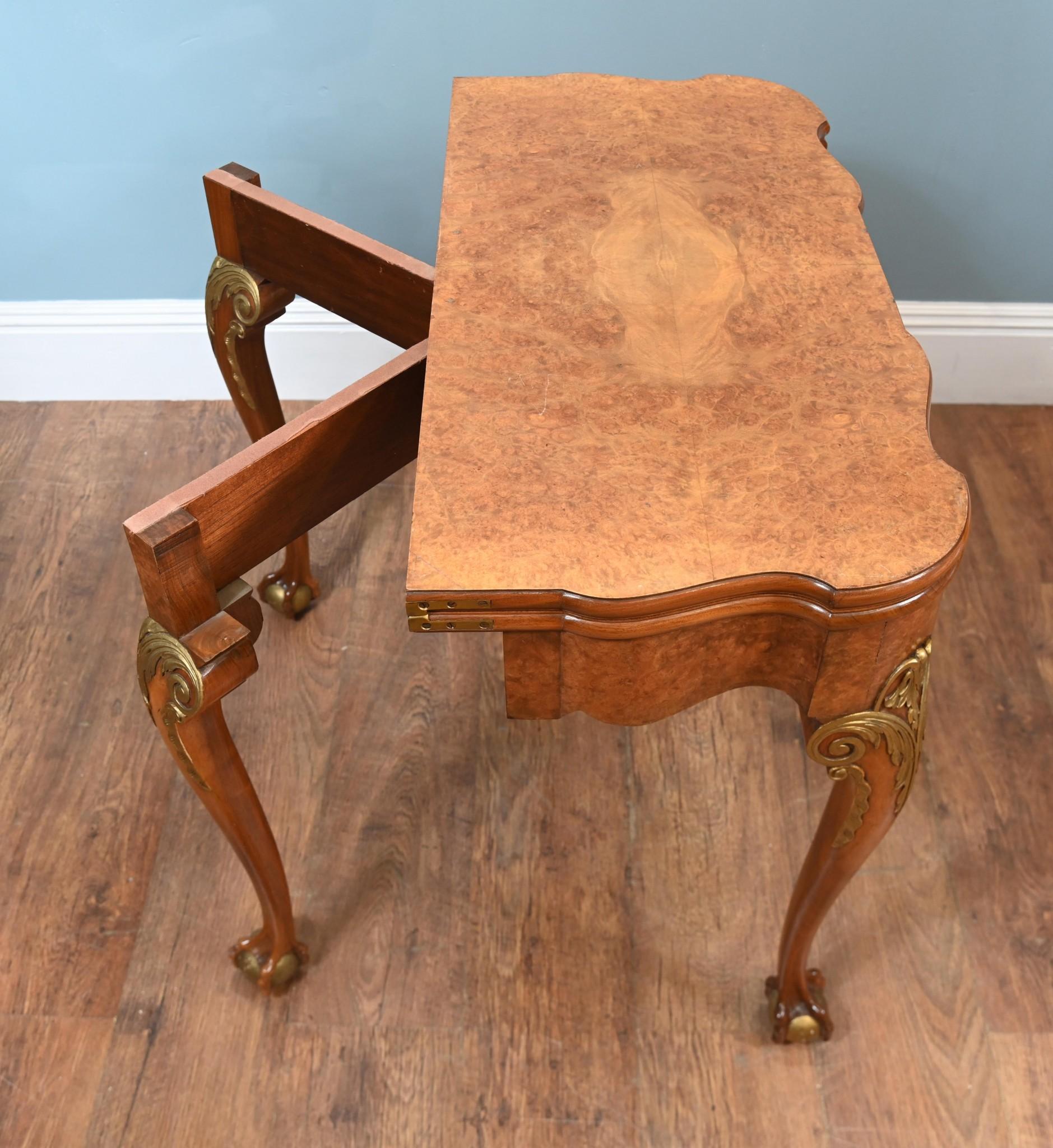 Tavolo da gioco Queen Anne Console Noce Epstein and Co. in vendita 6