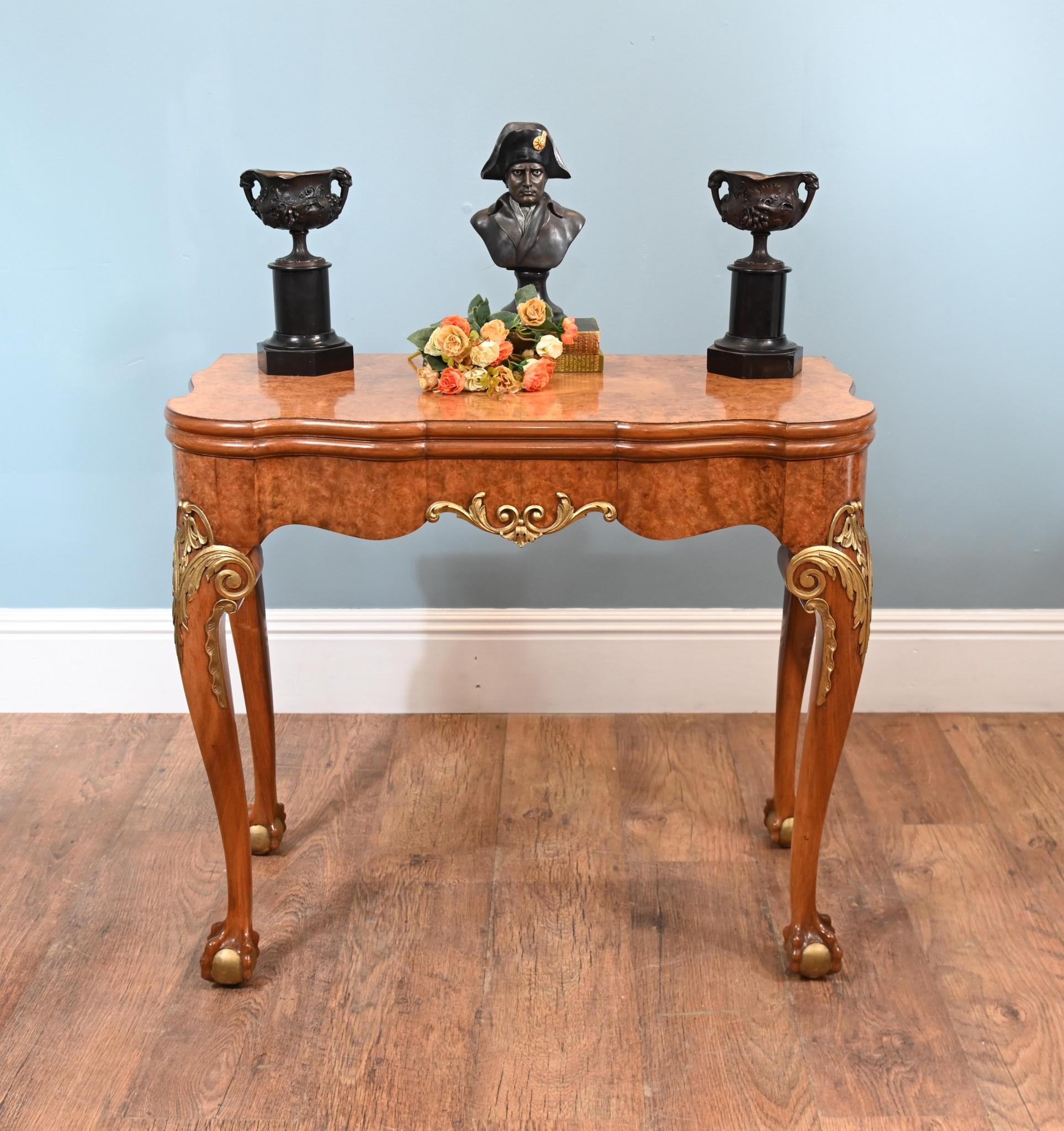 Tavolo da gioco Queen Anne Console Noce Epstein and Co. in vendita 9